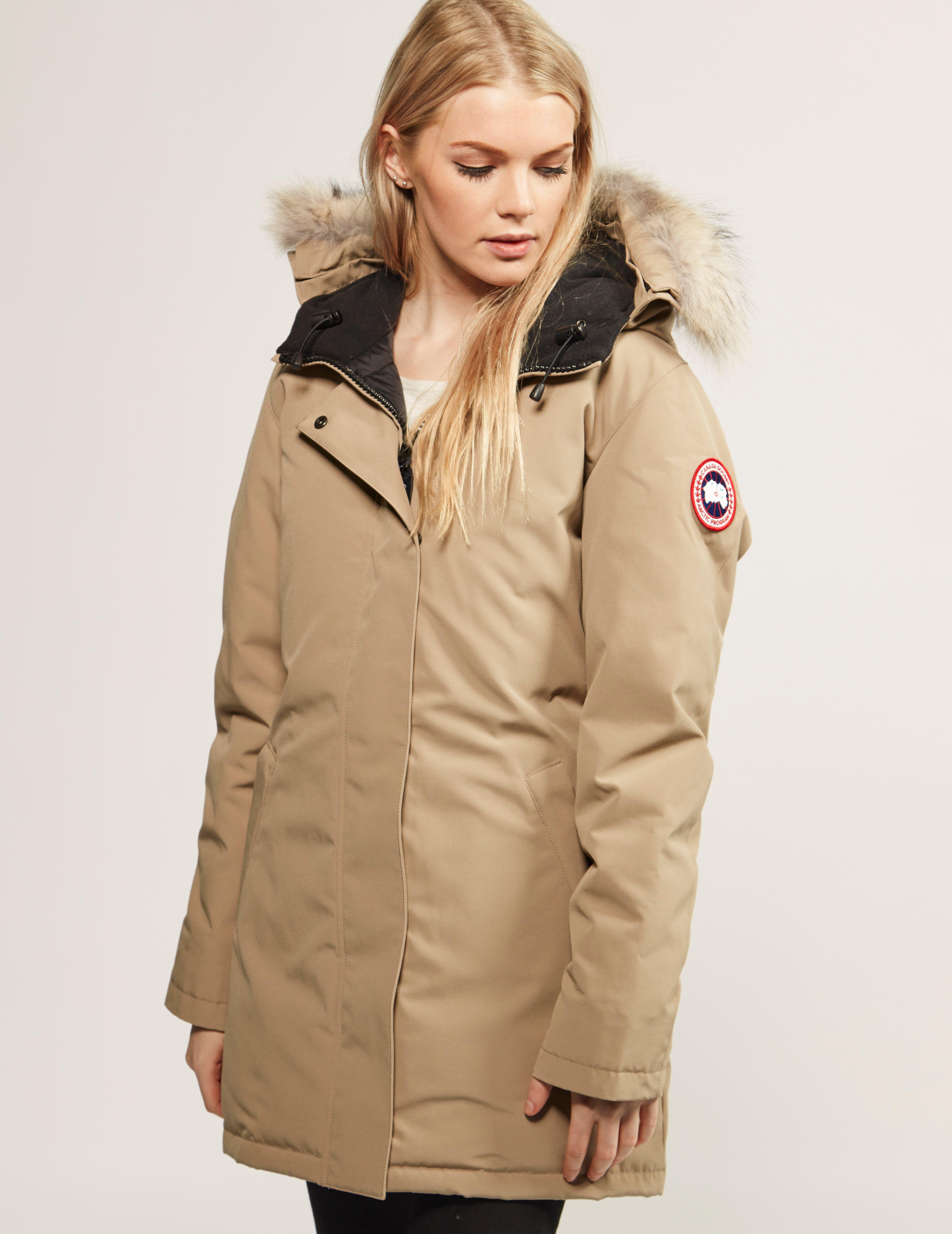 Canada Goose Goose Victoria Parka Jacket in Tan (Natural) - Lyst