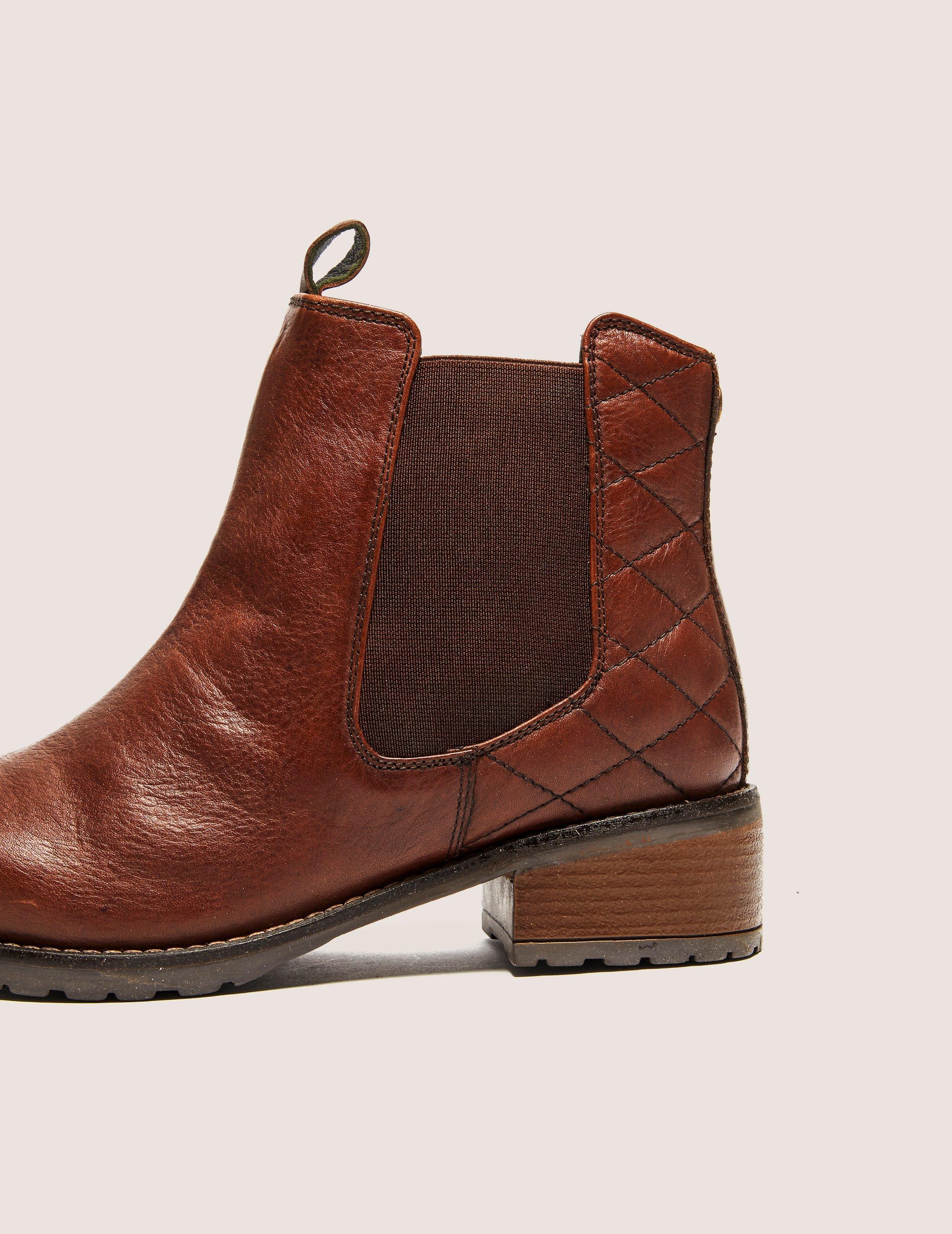 barbour latimer chelsea boots