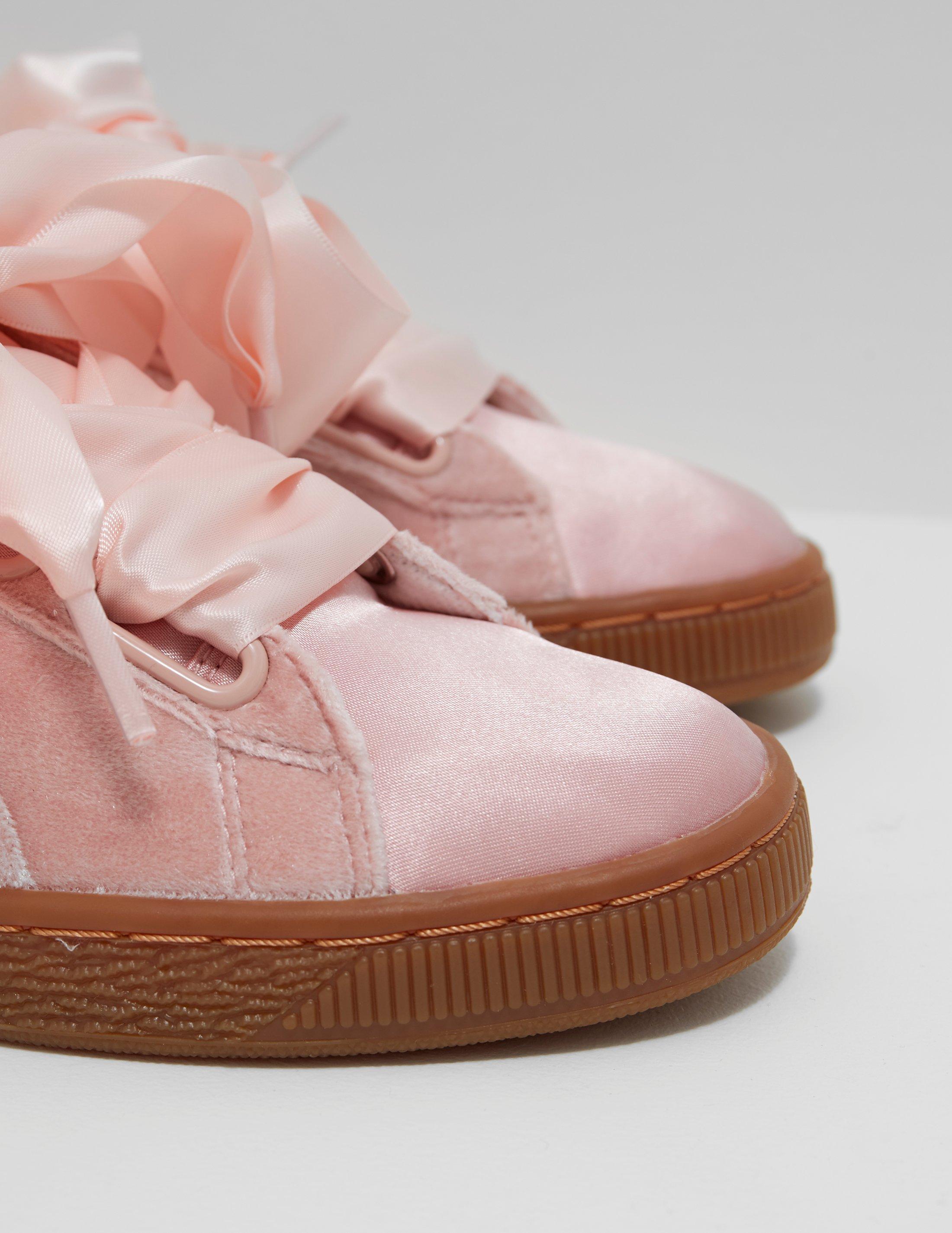 PUMA Womens Pink / Gum Velvet Basket Heart Trainers Women's Shoes (trainers)  In Pink | Lyst