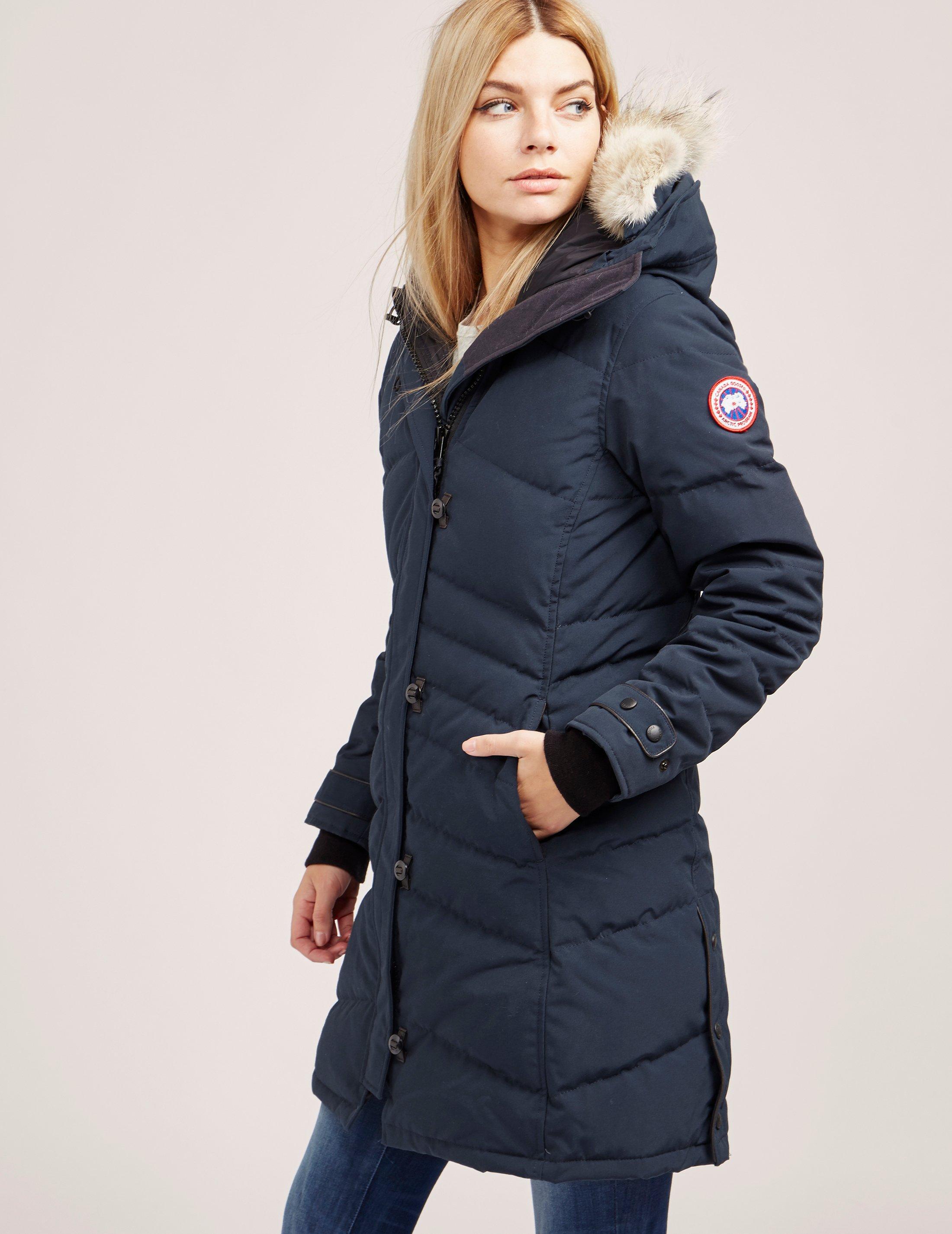 Женской канадский пуховик. Canada Goose женская. Пуховое пальто женское Canada Goose. Canada Goose Mystique Parka. Canada Goose пуховики женские.