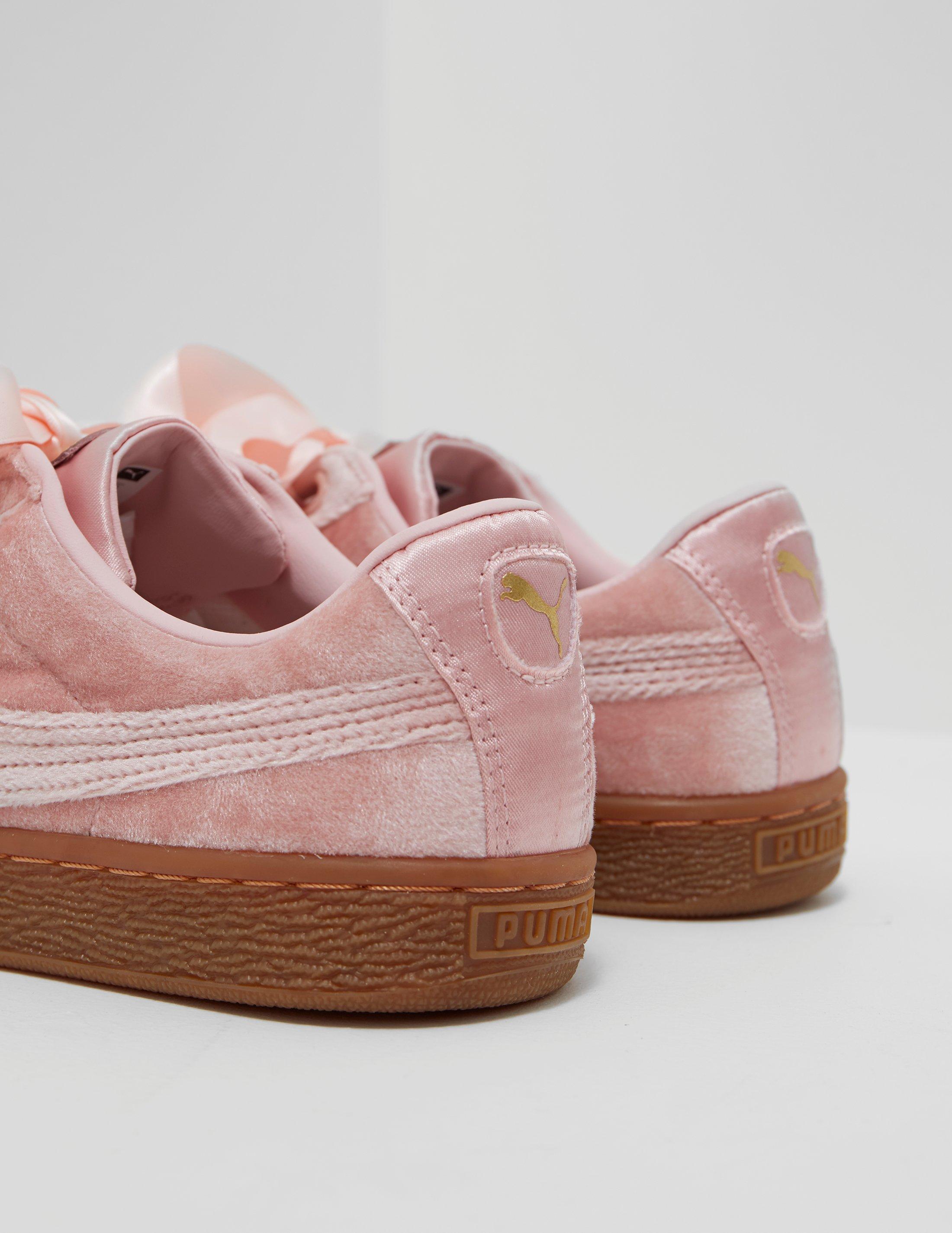 PUMA Womens Pink / Gum Velvet Basket Heart Trainers Women's Shoes (trainers)  In Pink | Lyst