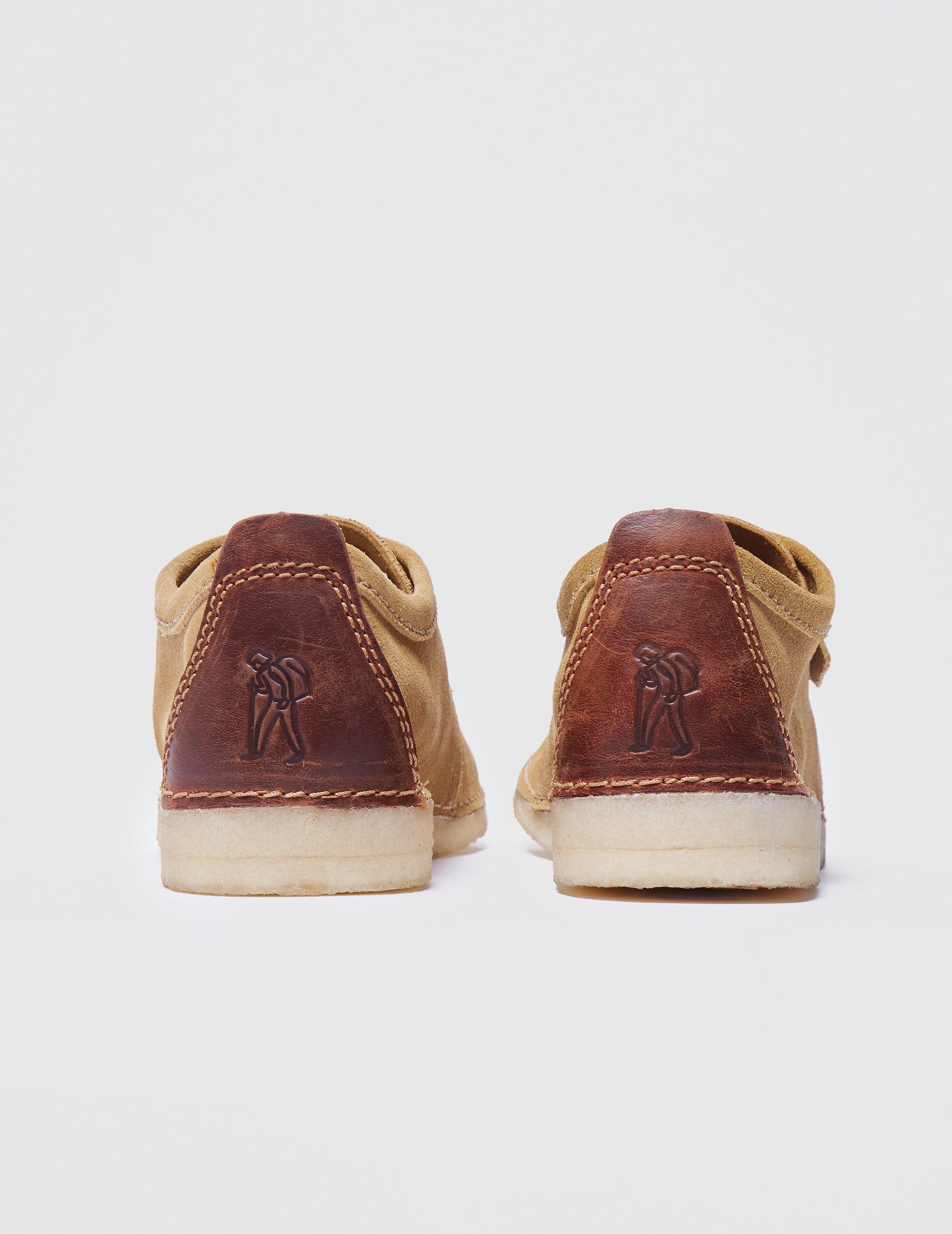 clarks ashton suede