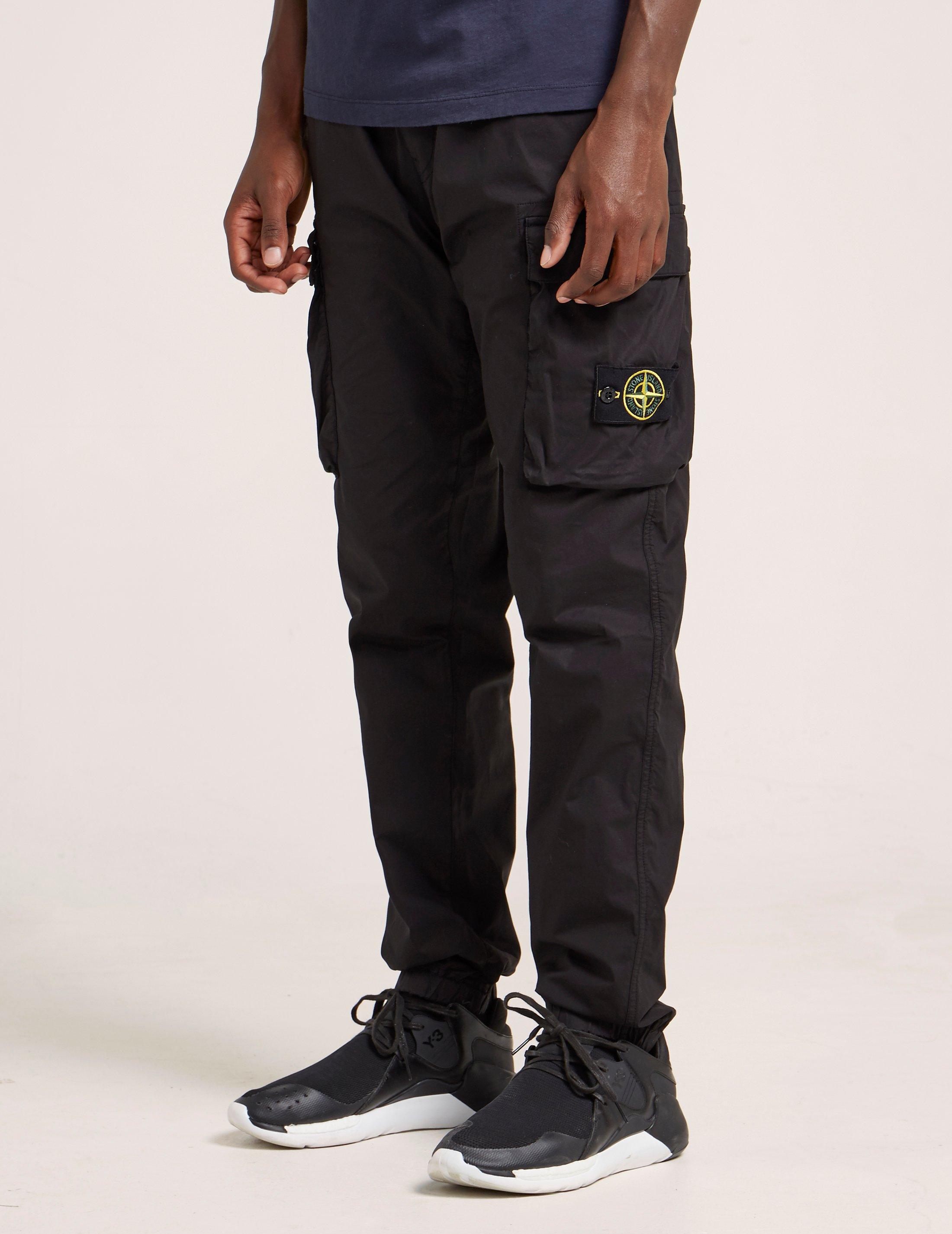 Stone Island Cargo Pants in Black for 