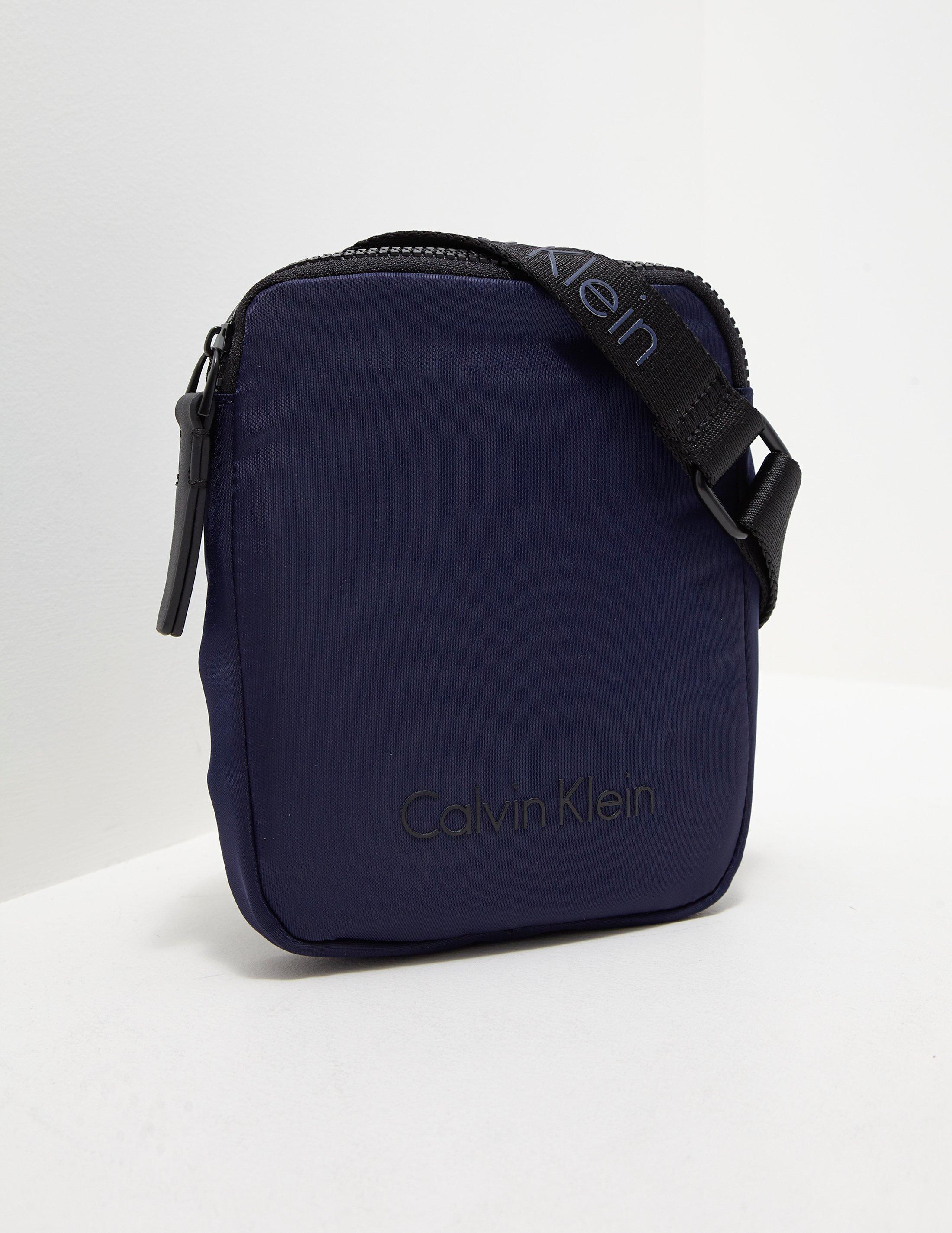 calvin klein messenger bag mens