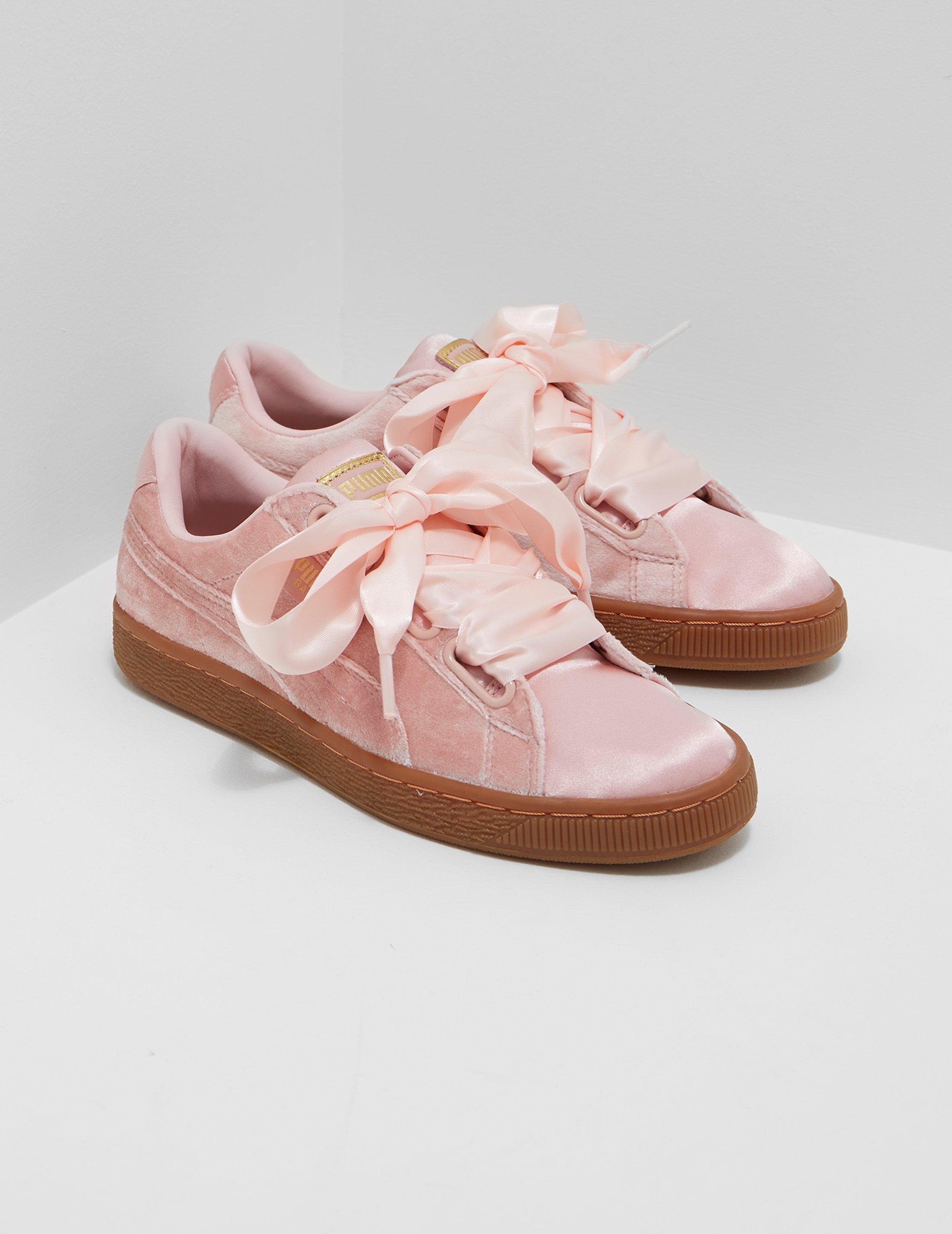 PUMA Womens Pink / Gum Velvet Basket Heart Trainers Women's Shoes (trainers)  In Pink | Lyst