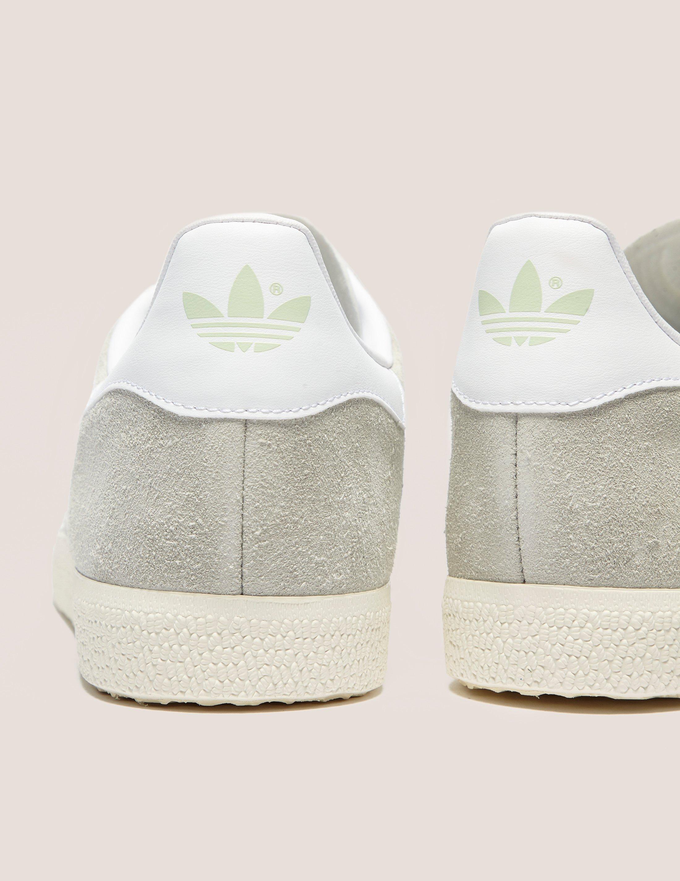 adidas gazelle light grey