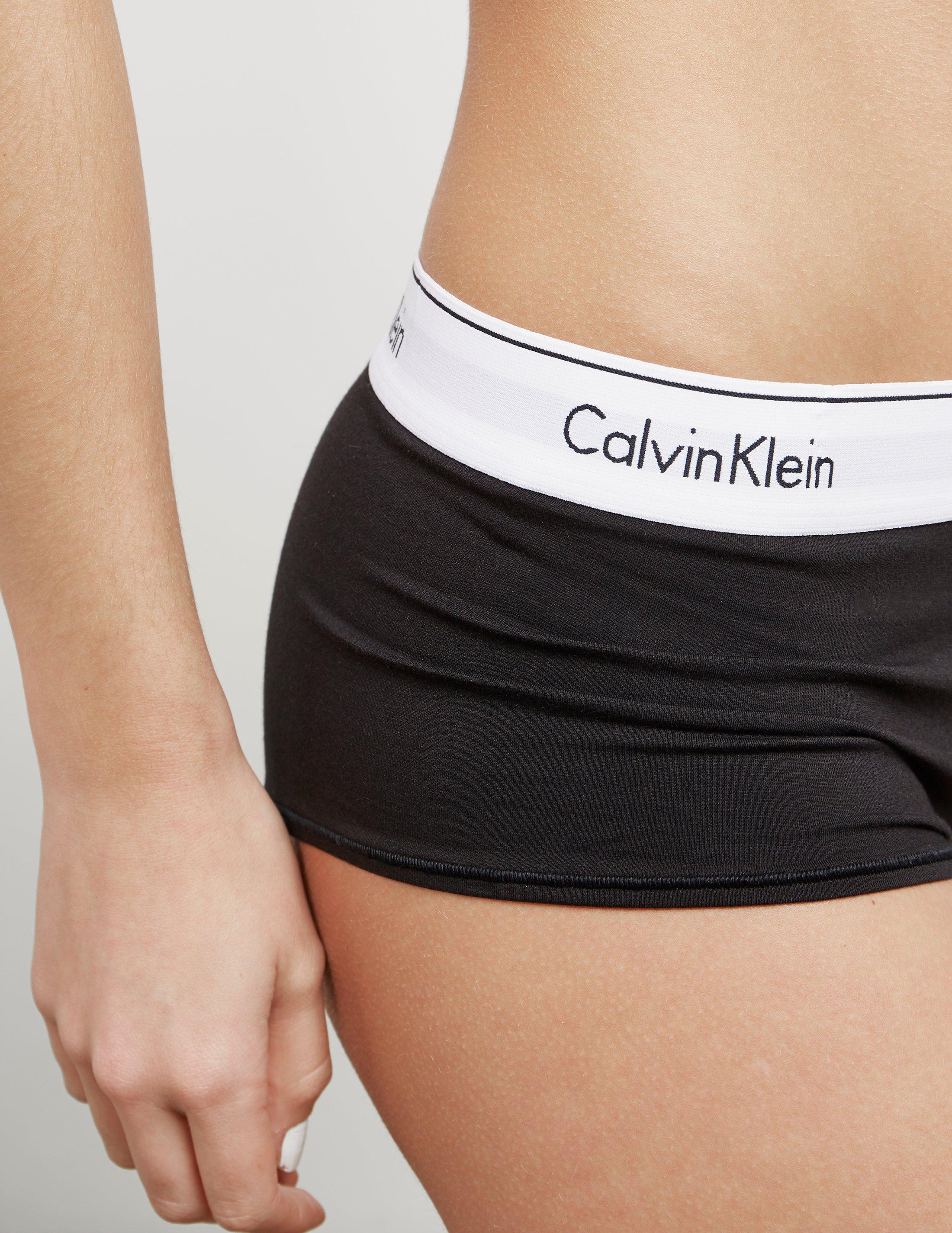 ck short pants
