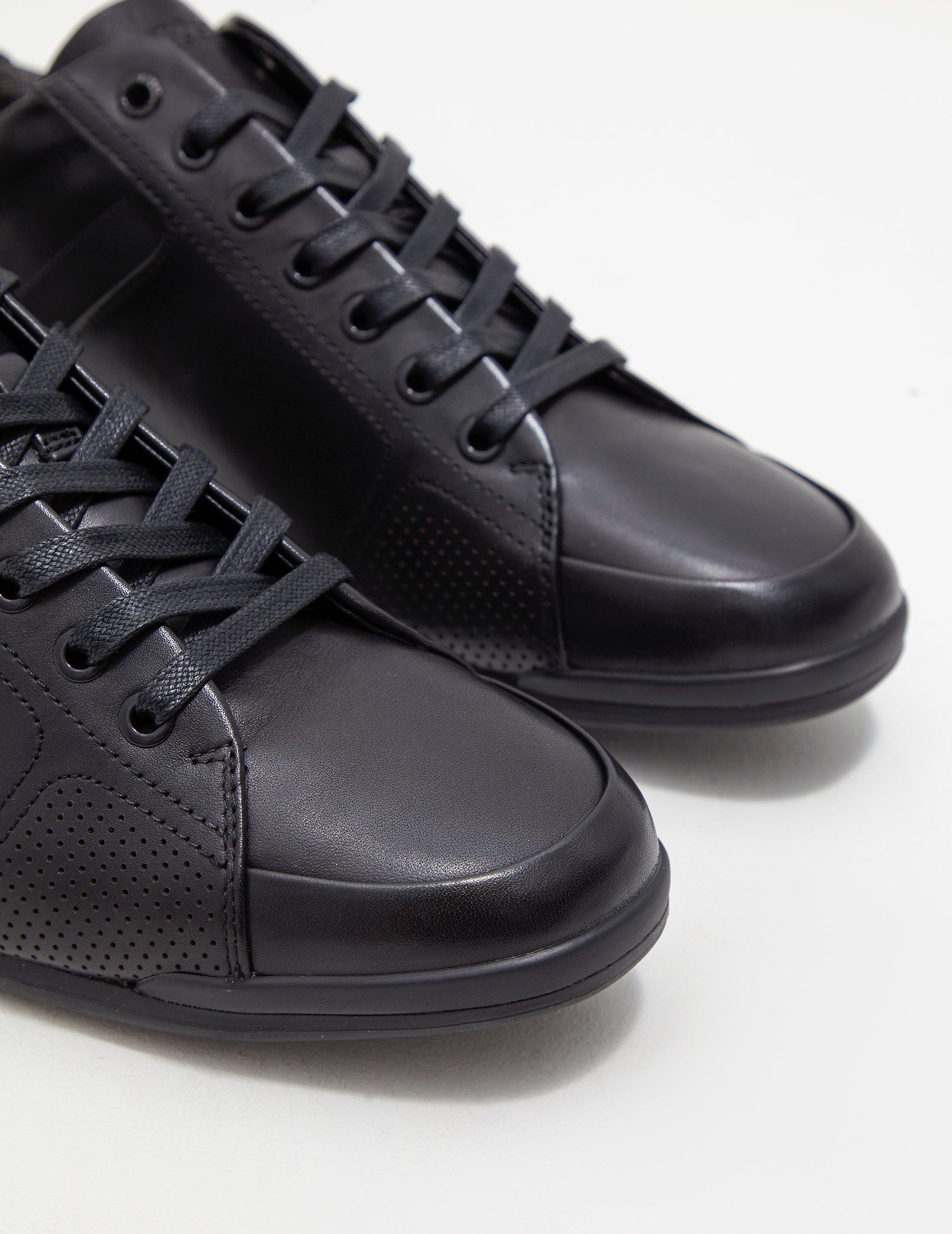 hugo boss saturn black