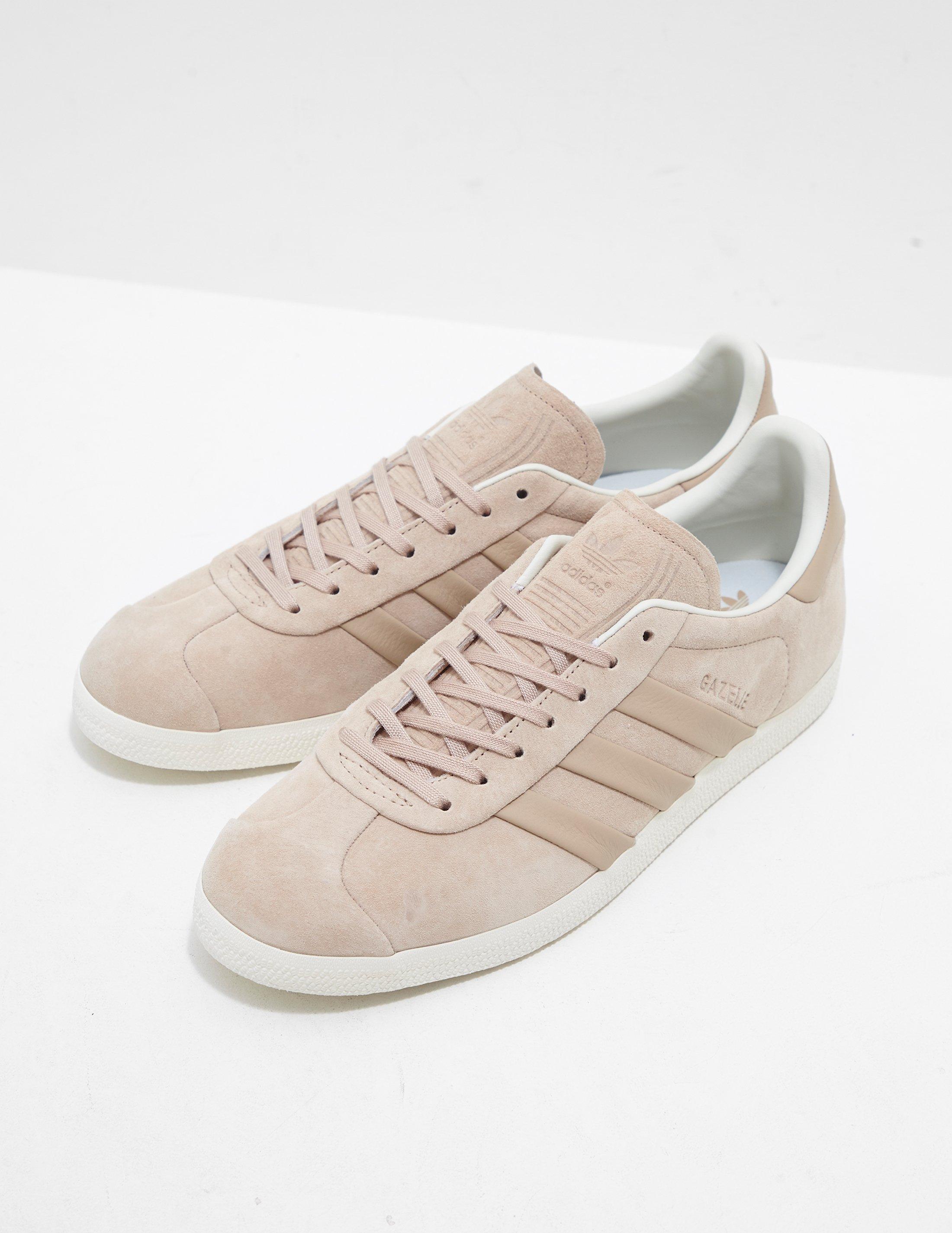 Gazelle Stitch And Turn Beige | UP TO OFF