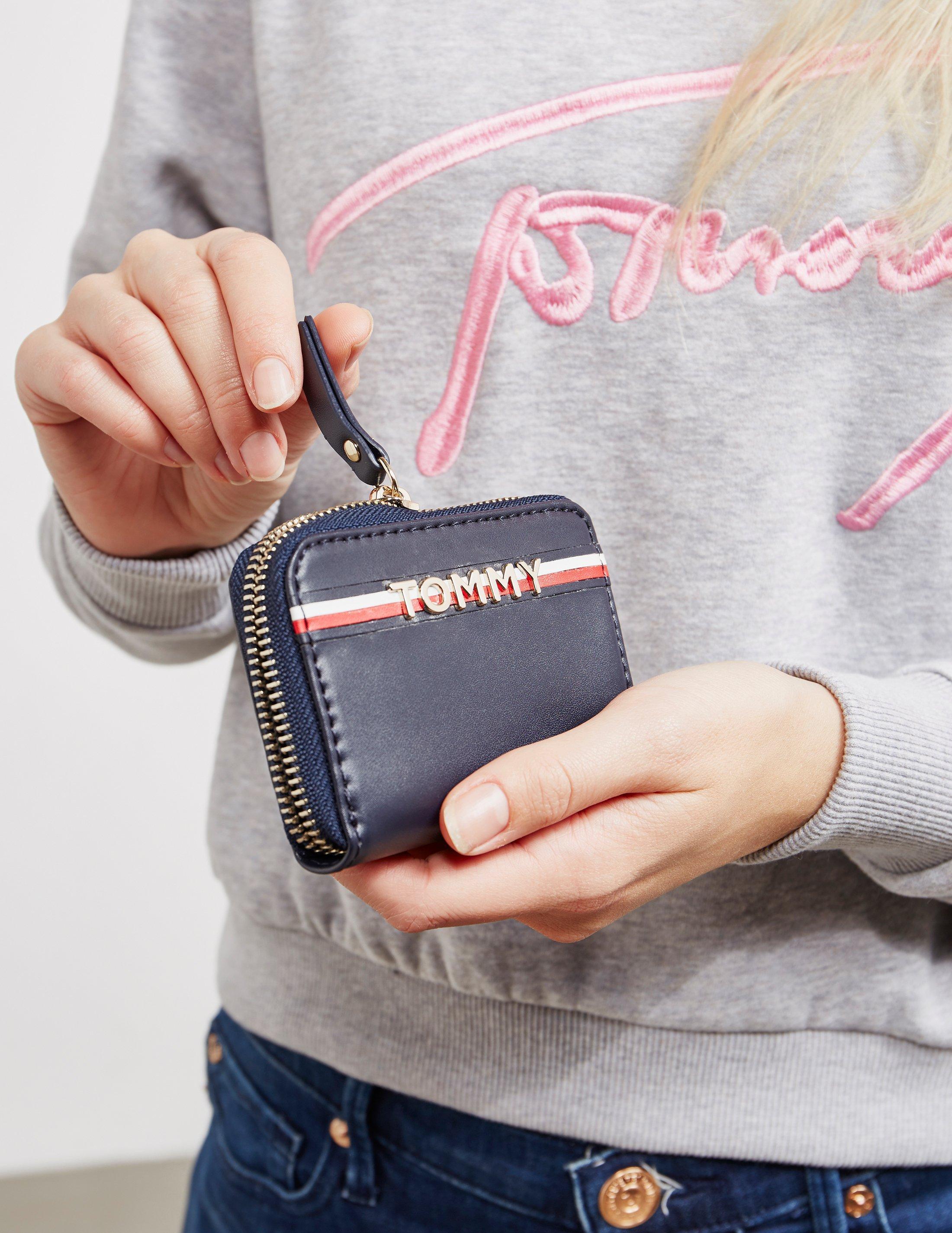 tommy hilfiger navy purse