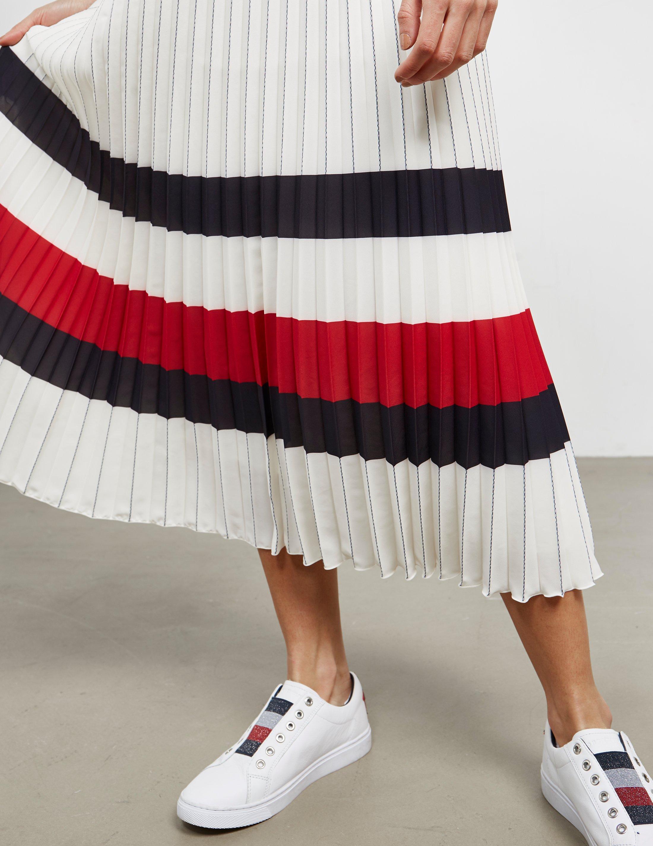 Tommy hilfiger shop blue pleated skirt