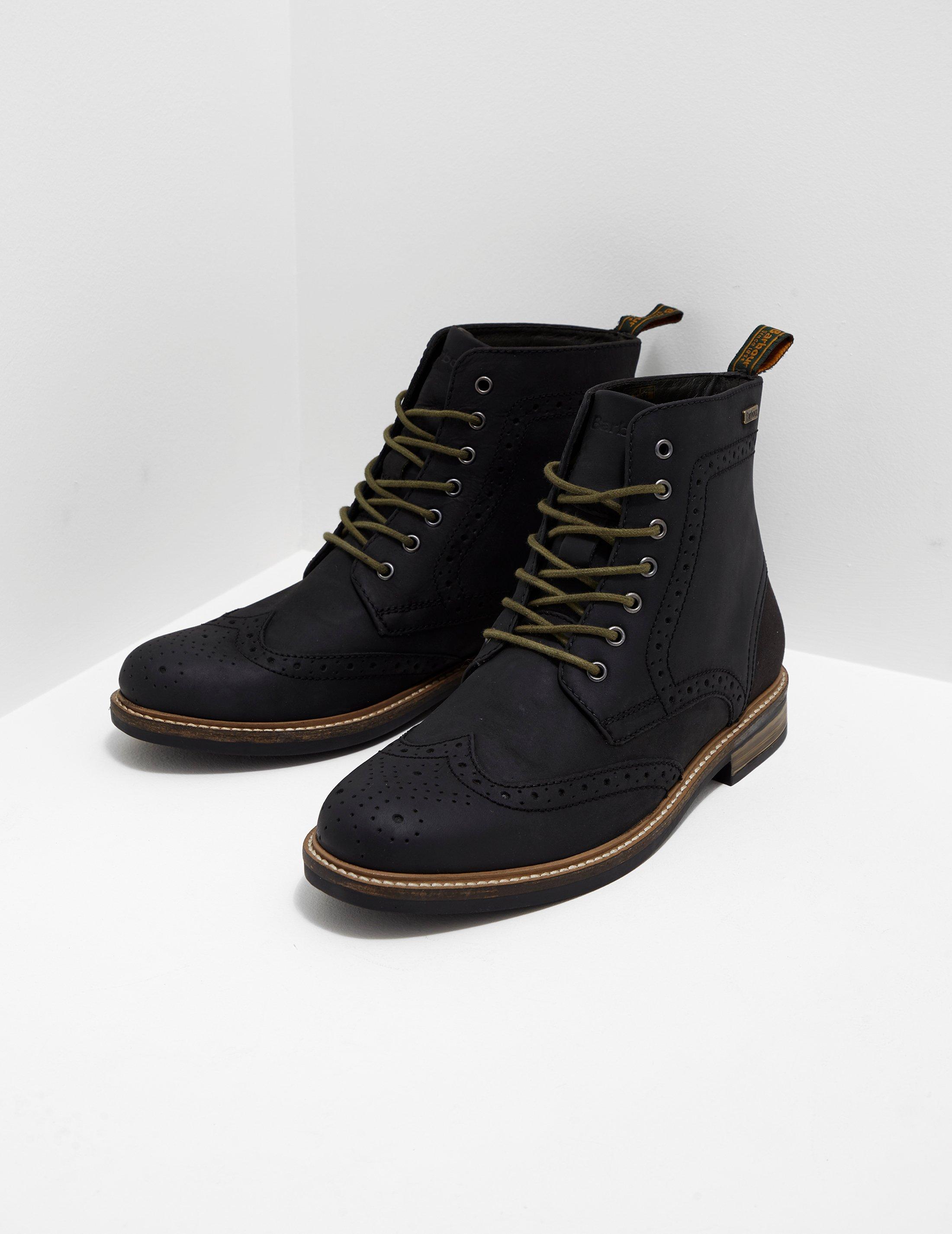 Barbour Leather Belsay Boots in Black 