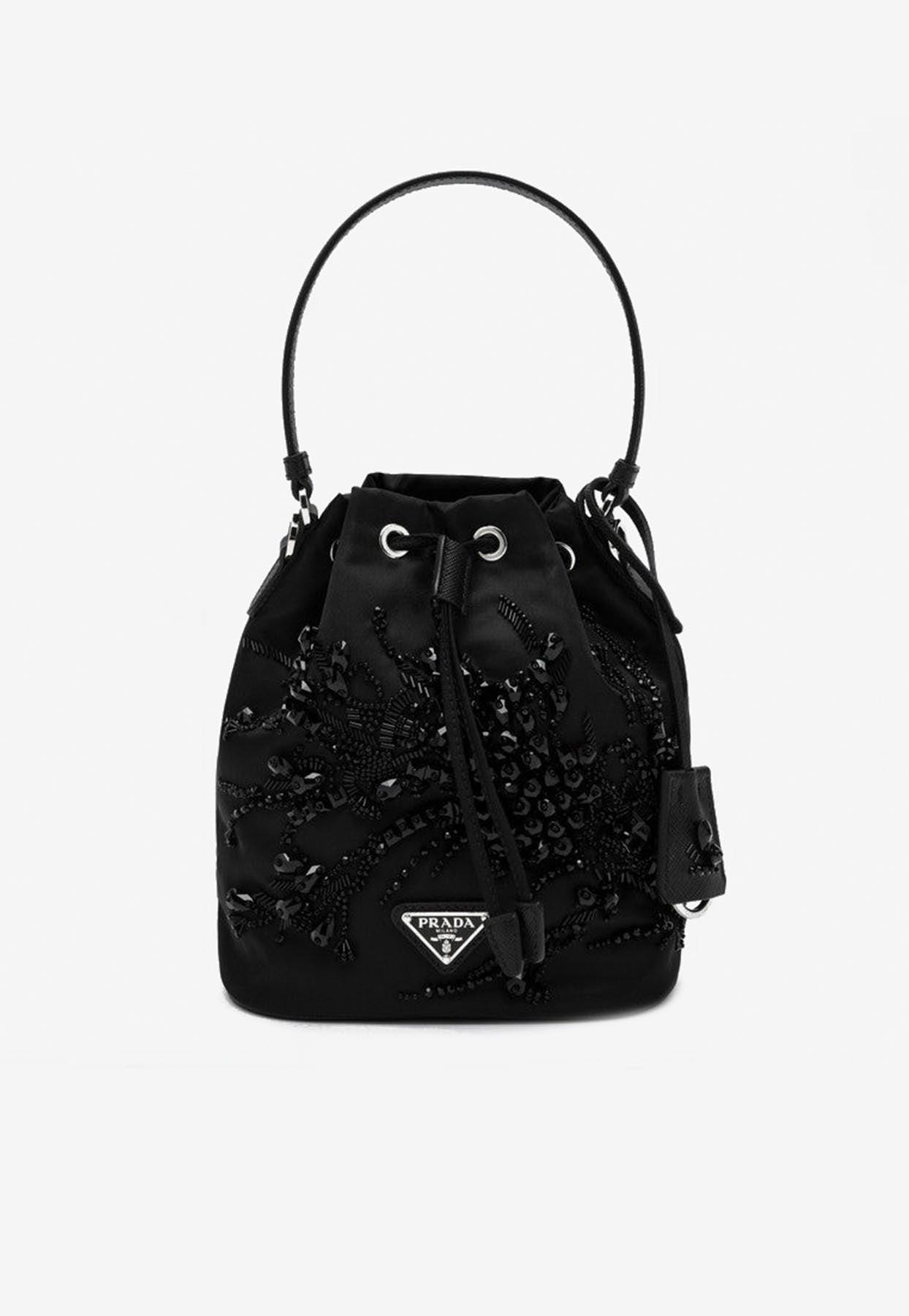 ハンドバッグ Prada Re-Nylon Bucket Bag With Ramage Embroidery Prada Mini Re-Nylon Embroidered Bucket Bag in Black | Lyst