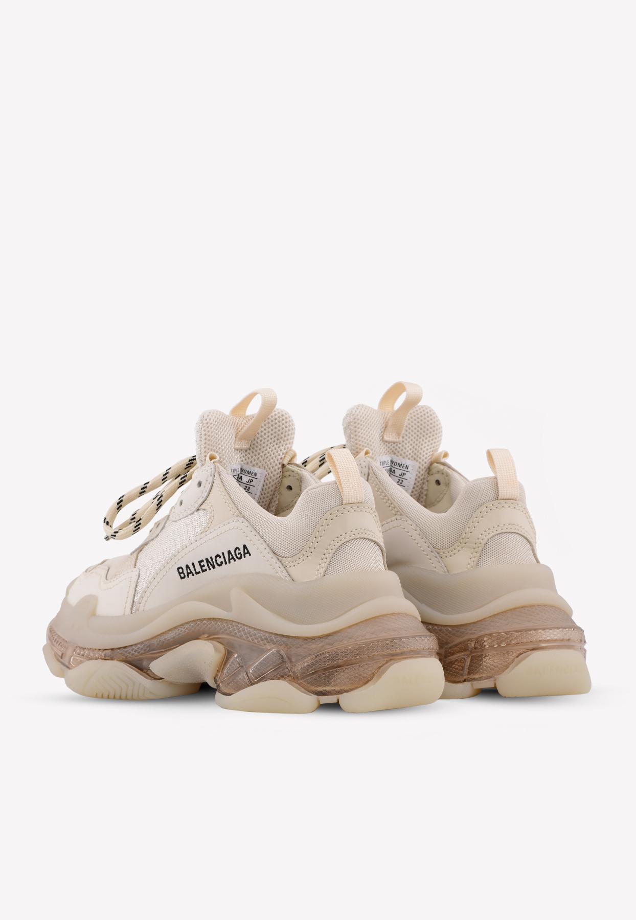 white balenciaga triple s clear sole