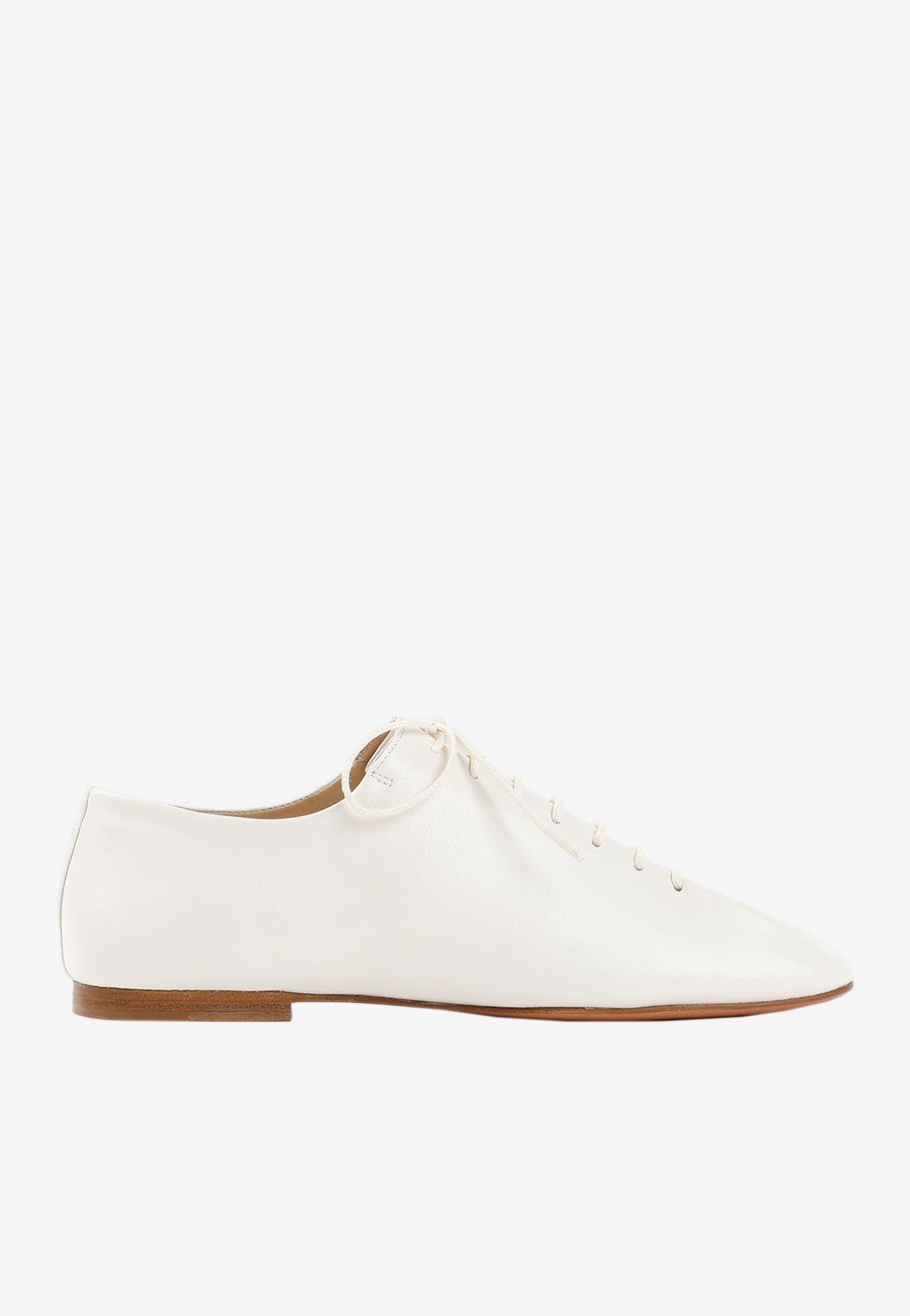 Lemaire Souris Flat Classic Derbies In Nappa Leather in White | Lyst