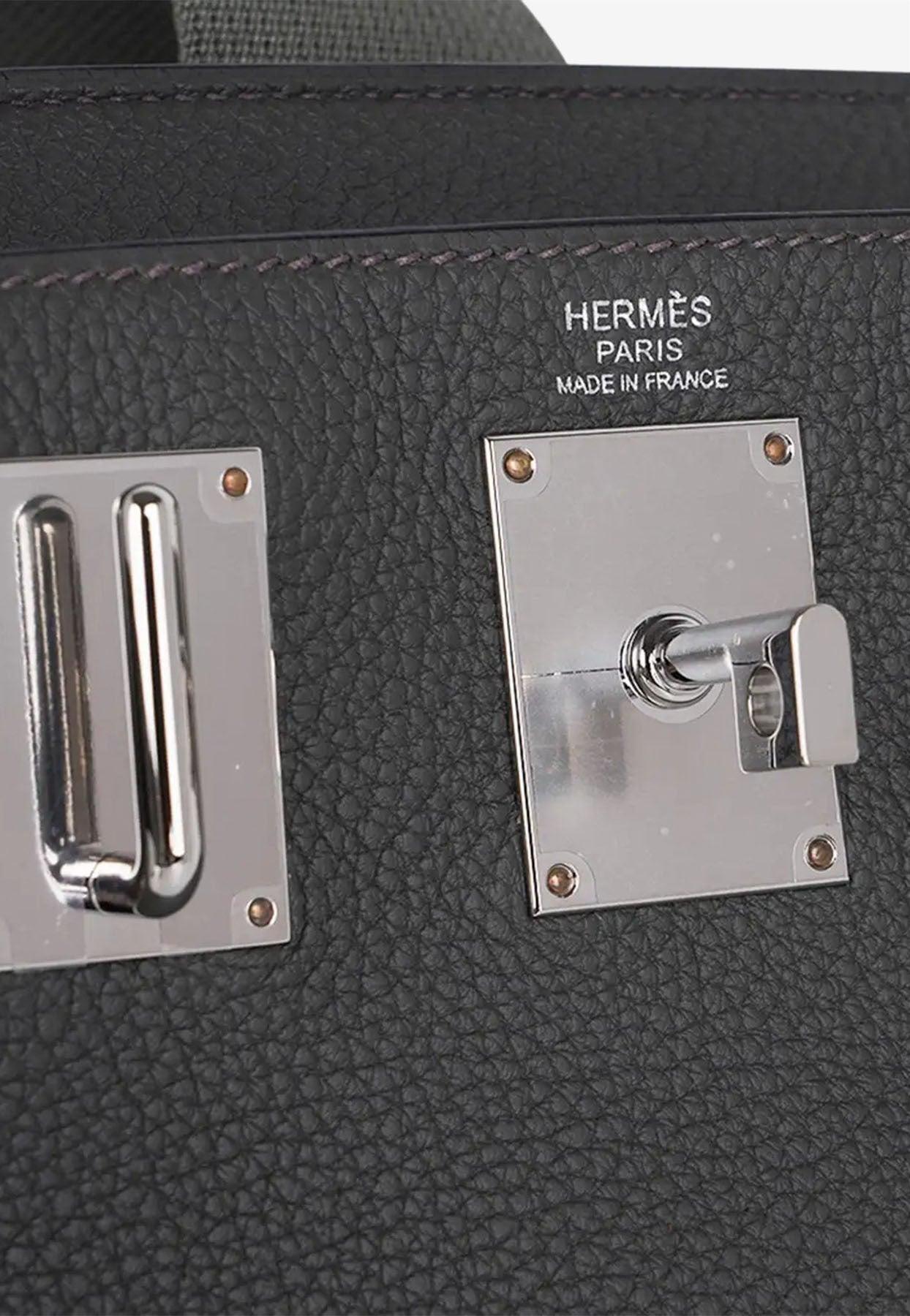 現貨Hermes Hac a Dos PM backpack（C6 Vert De Gris 灰綠色）, 名牌, 手袋及銀包- Carousell