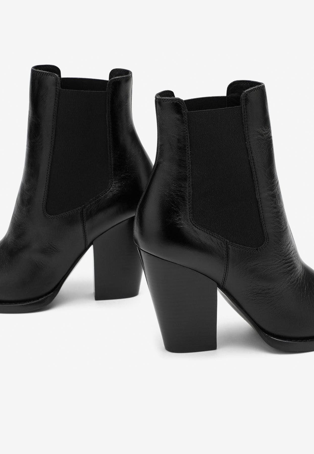 Saint laurent womens chelsea on sale boots