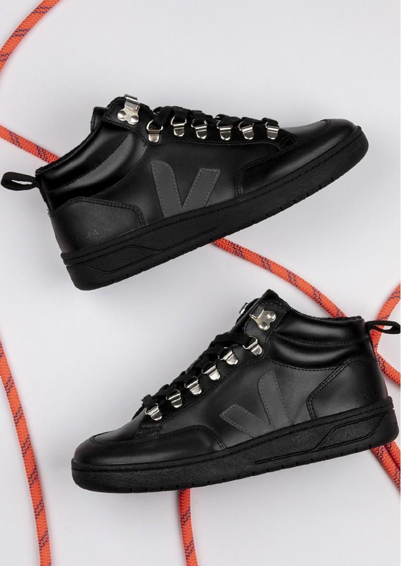 Veja Women's Roraima Leather Sneaker in Black - Save 60% - Lyst