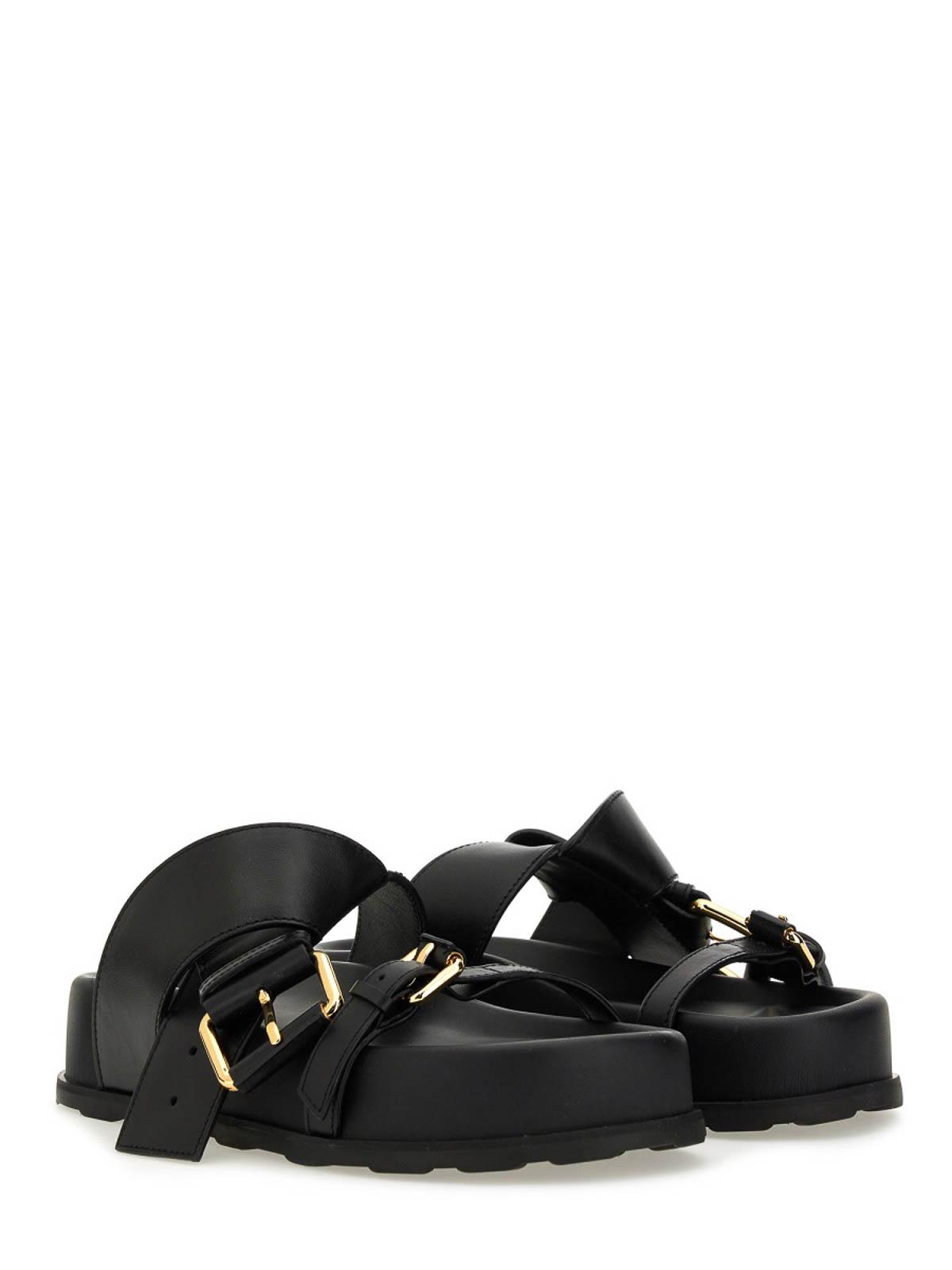 【関税&送料込】Moschino Sandal With Woven Buckle Moschino Sandal With Woven Buckle in Black | Lyst