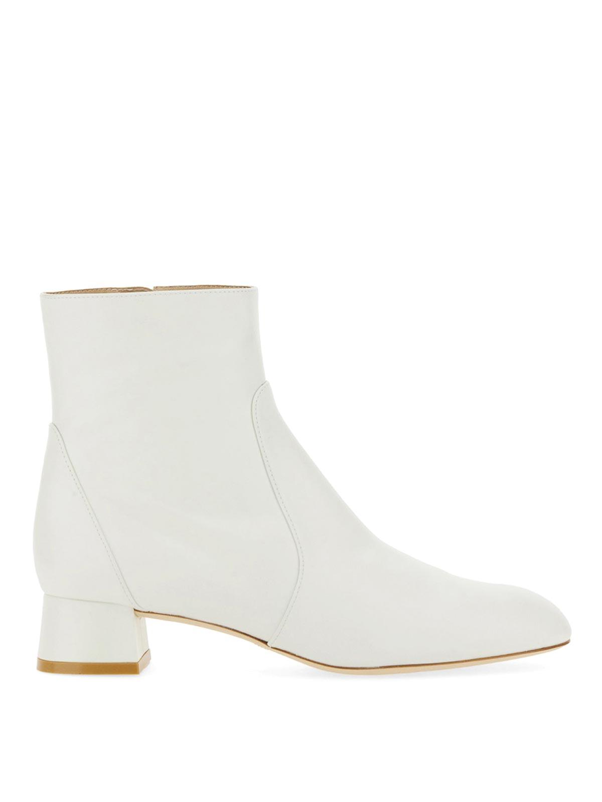 Stuart Weitzman Boots Vivienne in White | Lyst