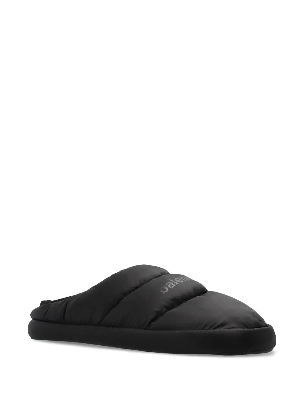 【BALENCIAGA】ブラック メンズ Alaska スリッパ Black Alaska Logo-Print Quilted Nylon Slippers | BALENCIAGA