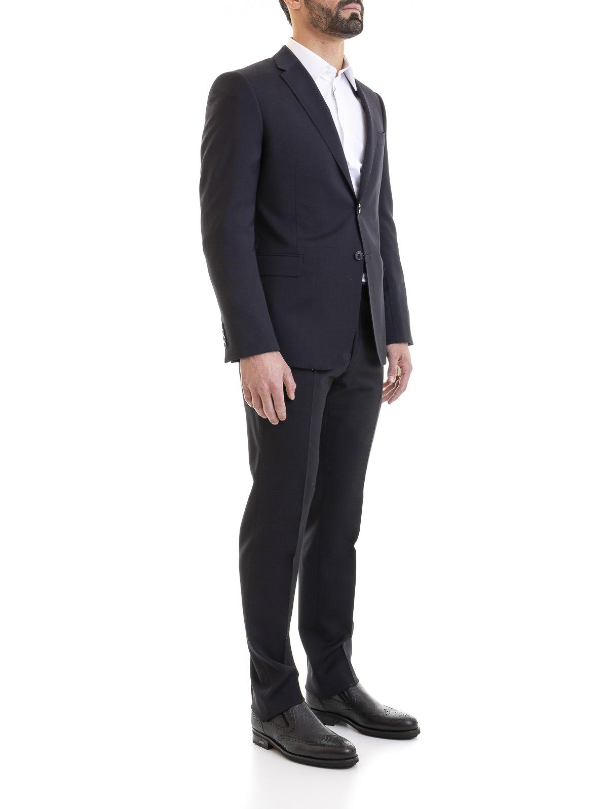 G line Suit