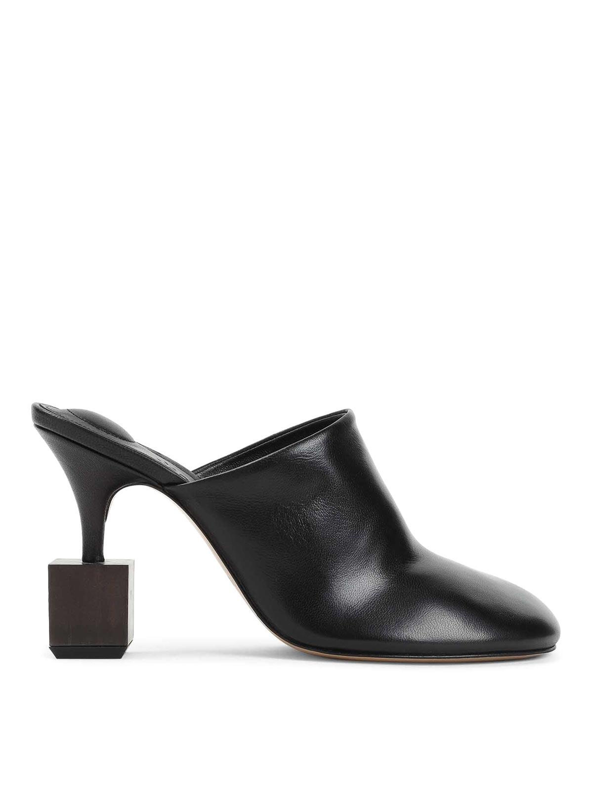 サンダル・ミュール JACQUEMUS FW22 'Clay' mules (223FO0352390 PINK) Jacquemus 'Clay' Mules Pink | Sandaal