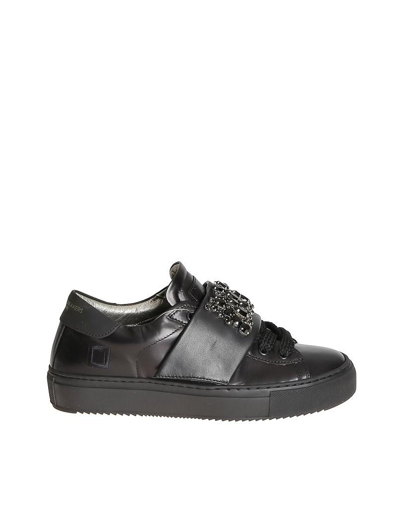 date newman sneakers
