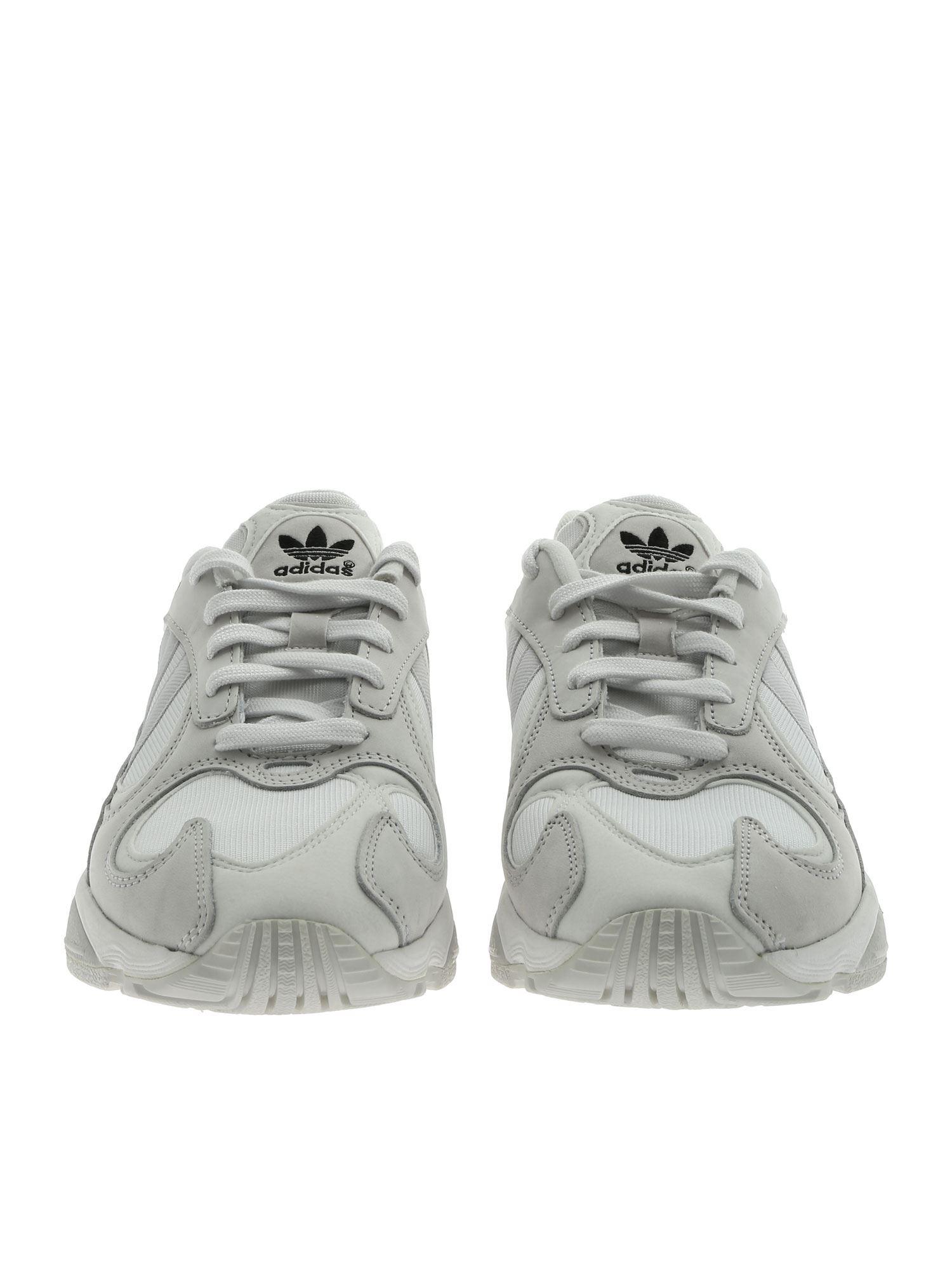 nike yung bianche