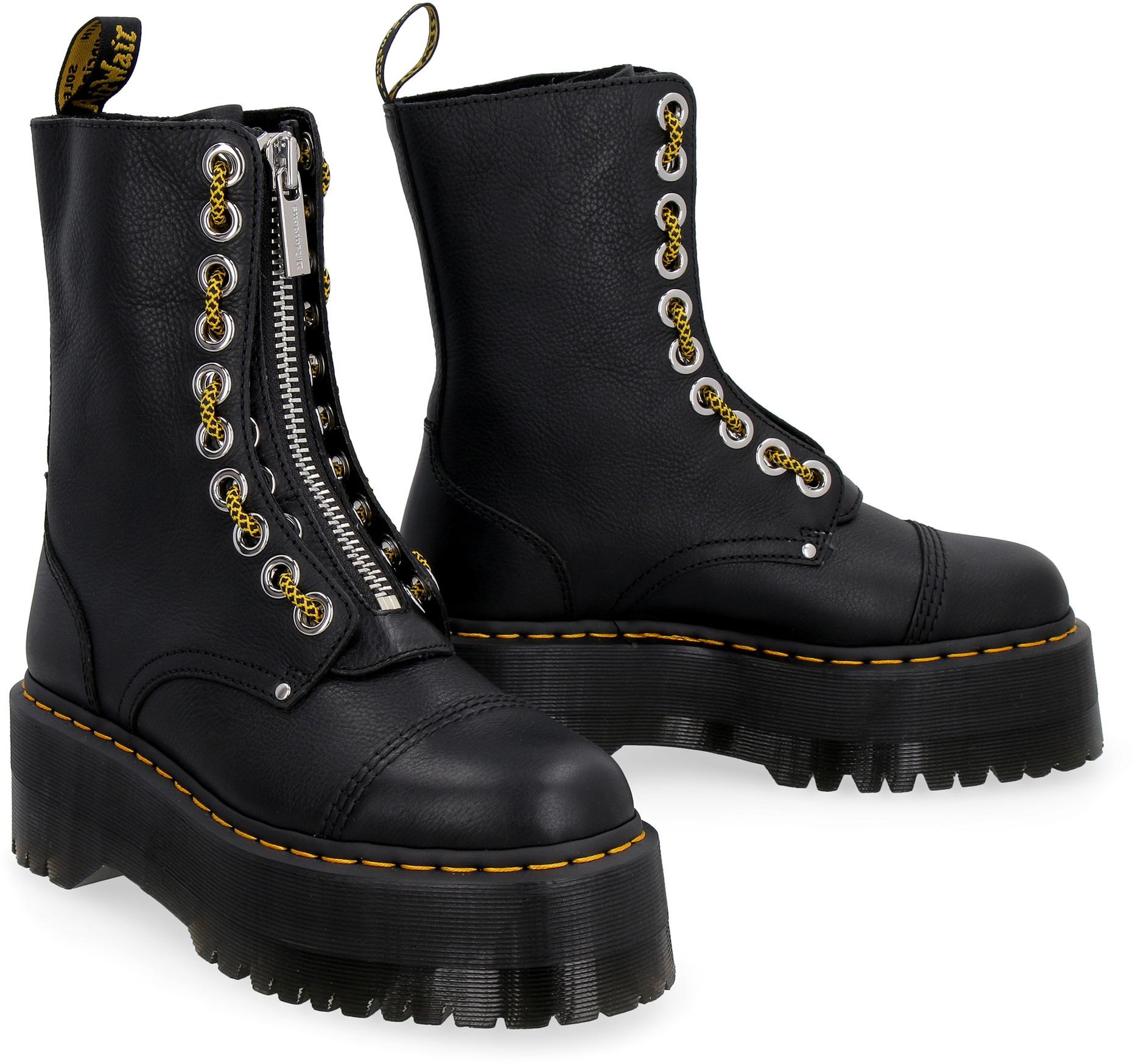 Dr. Martens Sinclair Hi Max Pebbled Leather Boots in Black - Lyst