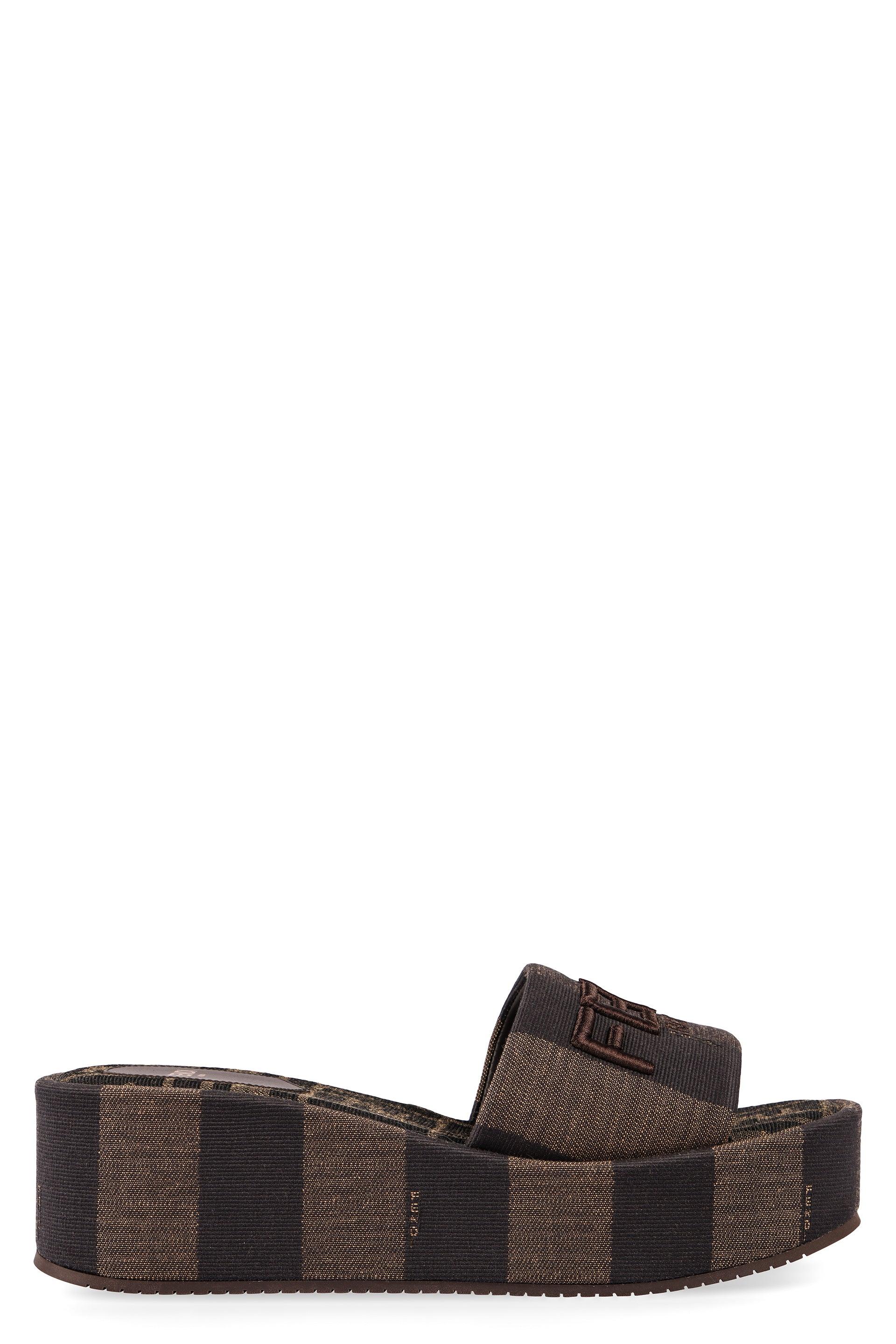サンダル・ミュール Fendi Sandalo Slide Fendi Sunshine Fendi-Sunshine-Jacquard-Slide.