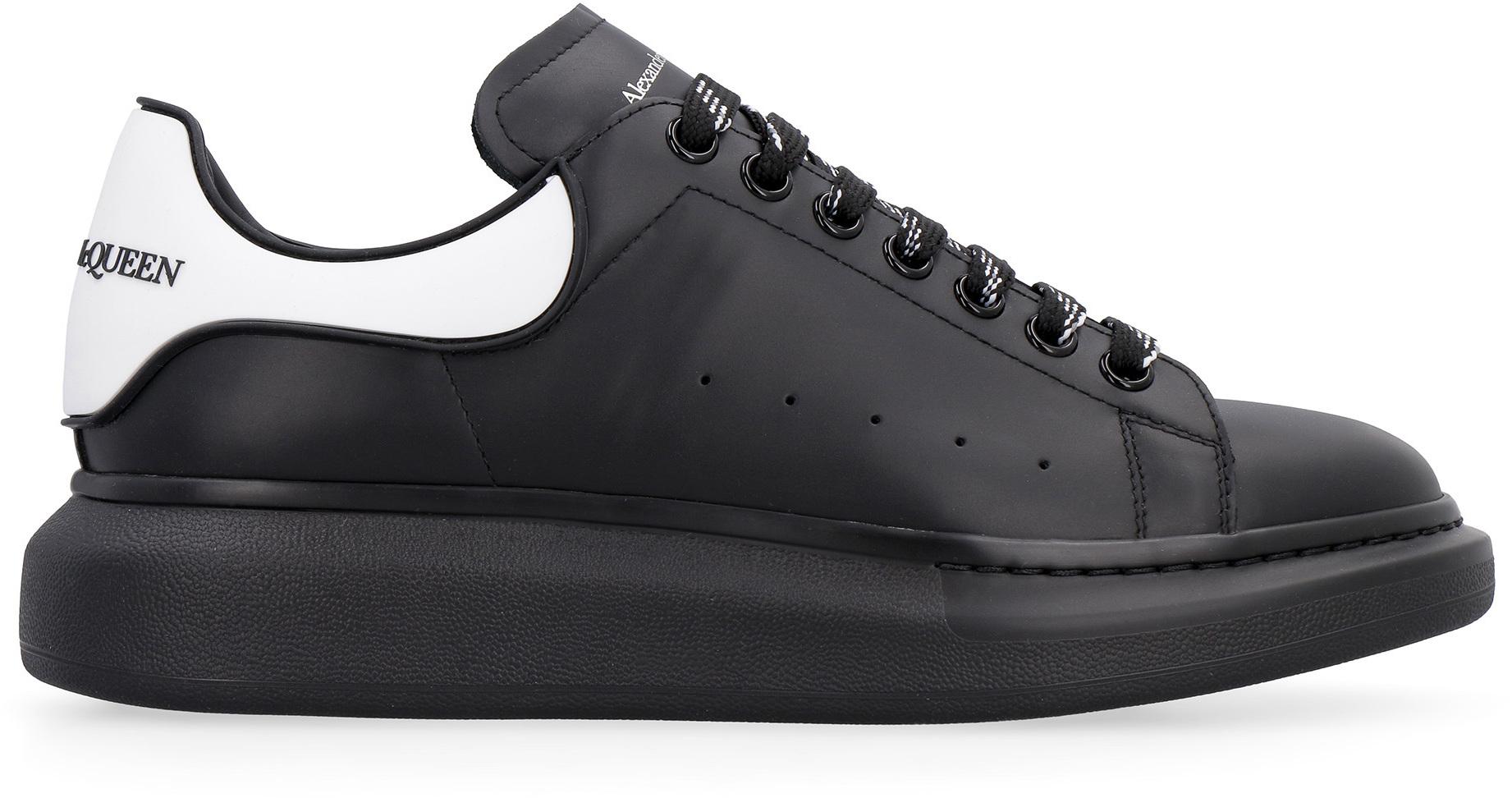 Alexander McQueen Larry Leather Low-top Sneakers in Black for Men - Lyst