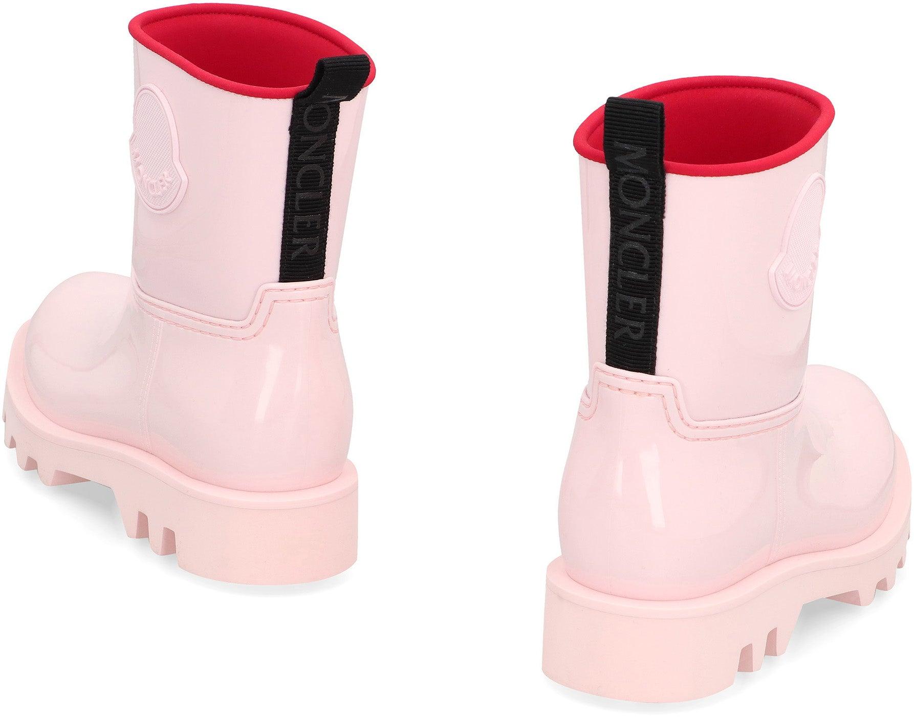 Moncler on sale pink boots