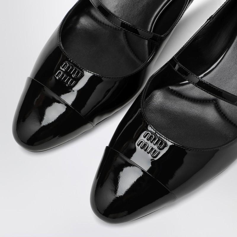 Miu Miu Patent Leather Décolleté With Logo in Black | Lyst Miu Miu Patent Leather Décolleté With Logo in Black | Lyst