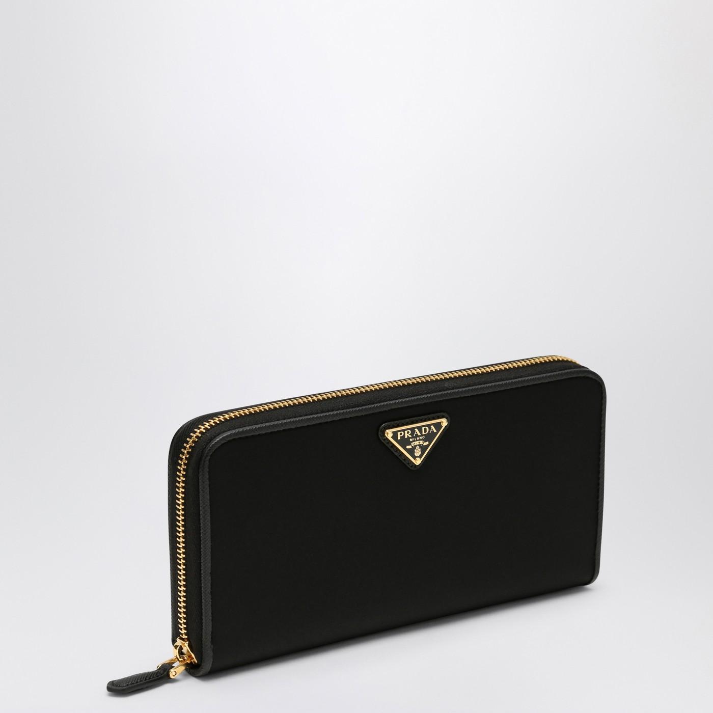 Re Nylon Large Zip Around Wallet