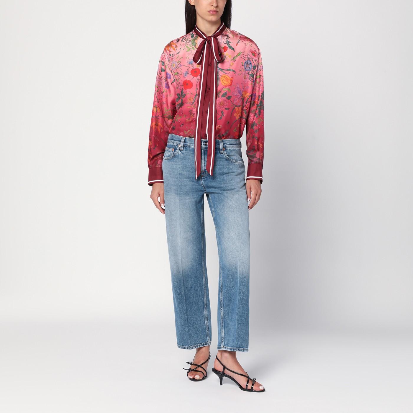デニム・ジーパン GUCCI STRAIGHT LIGHT BLUE JEANS WITH FADED EFFECT Straight fit denim pants in light blue | GUCCI® US