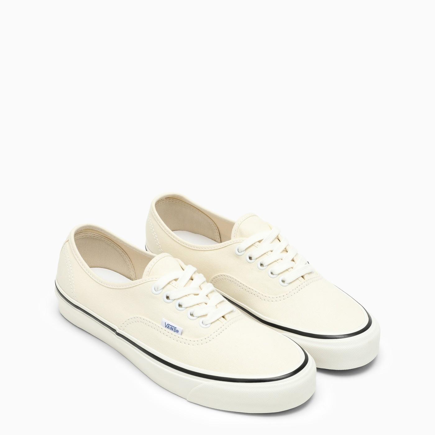 Vans Authentic 44 Low Trainer in White | Lyst