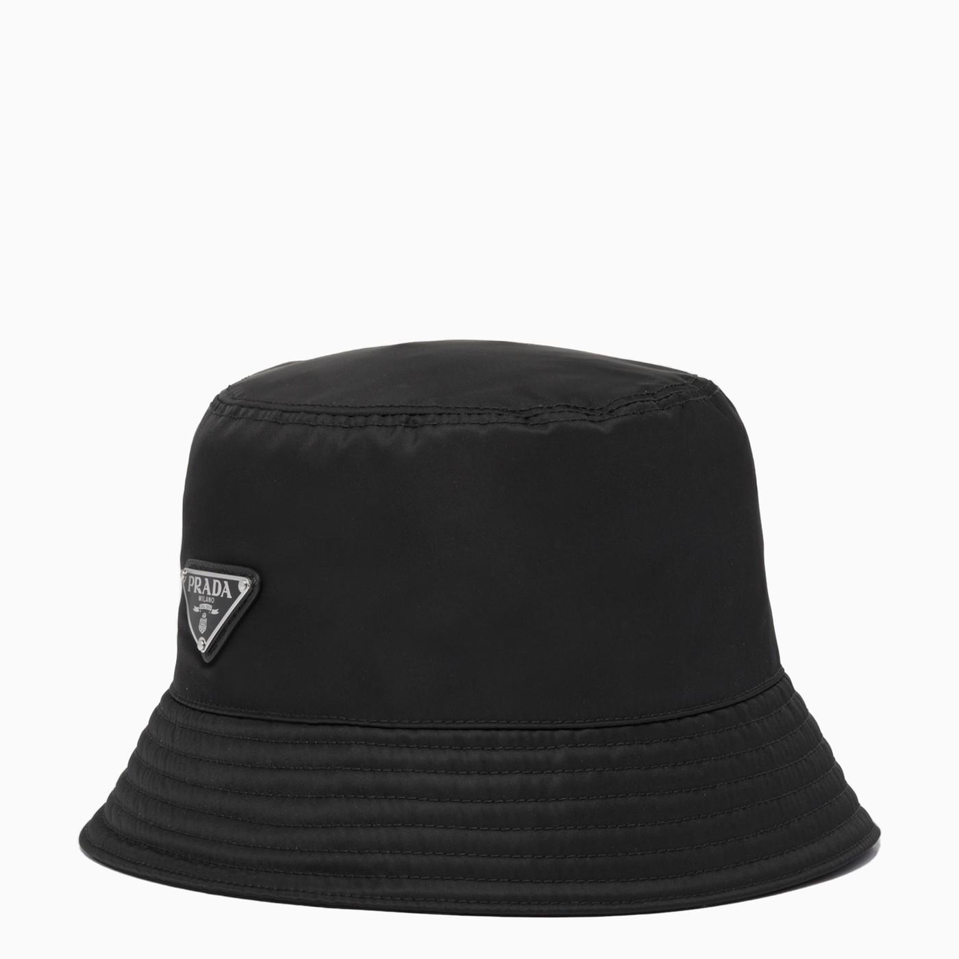 Top 61+ imagen prada dog bucket hat - Abzlocal.mx