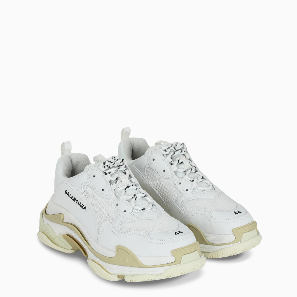 Balenciaga Triple S White | Derodeloper.com