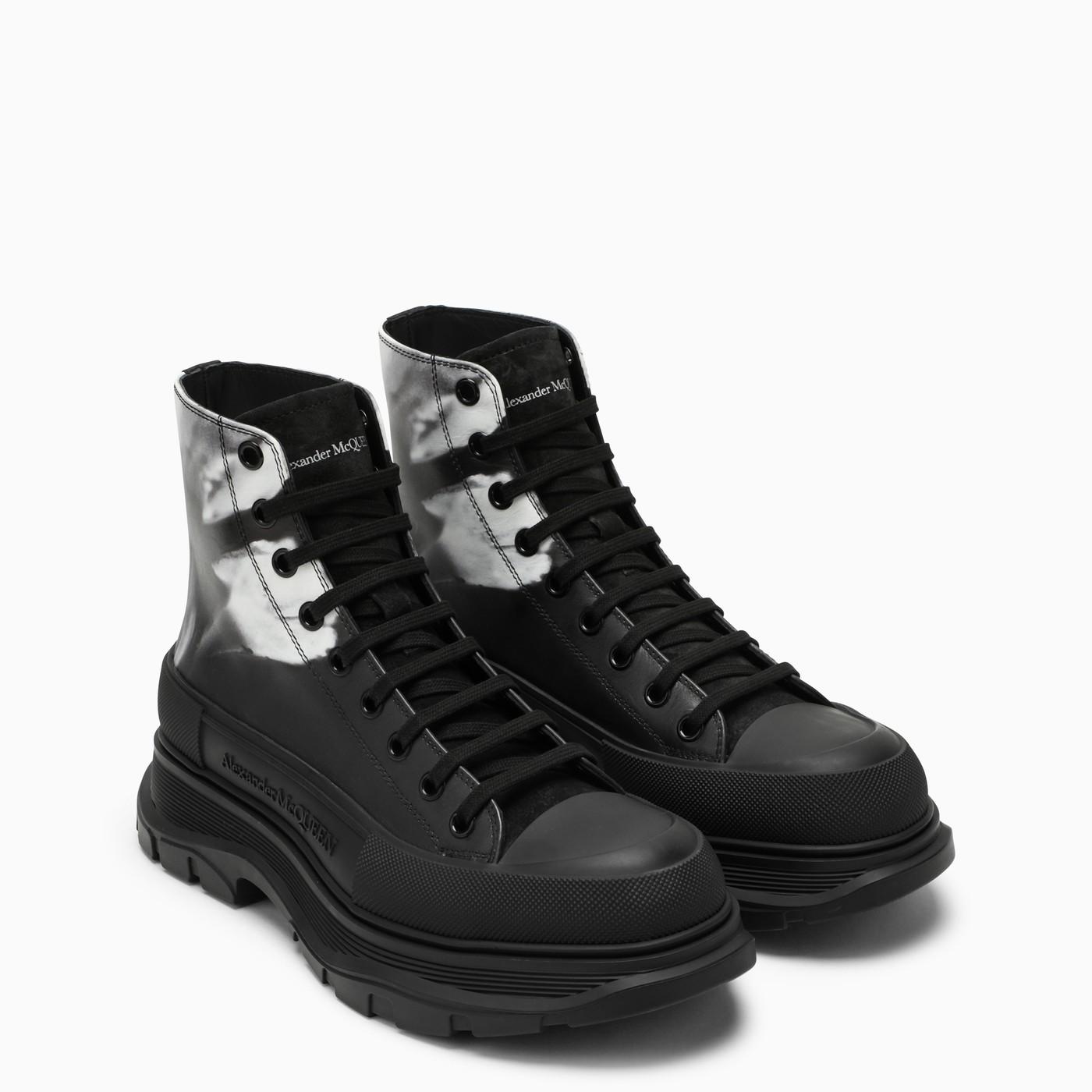 Alexander McQueen Tread Slick Solarised Flower Boot in Black for Men | Lyst