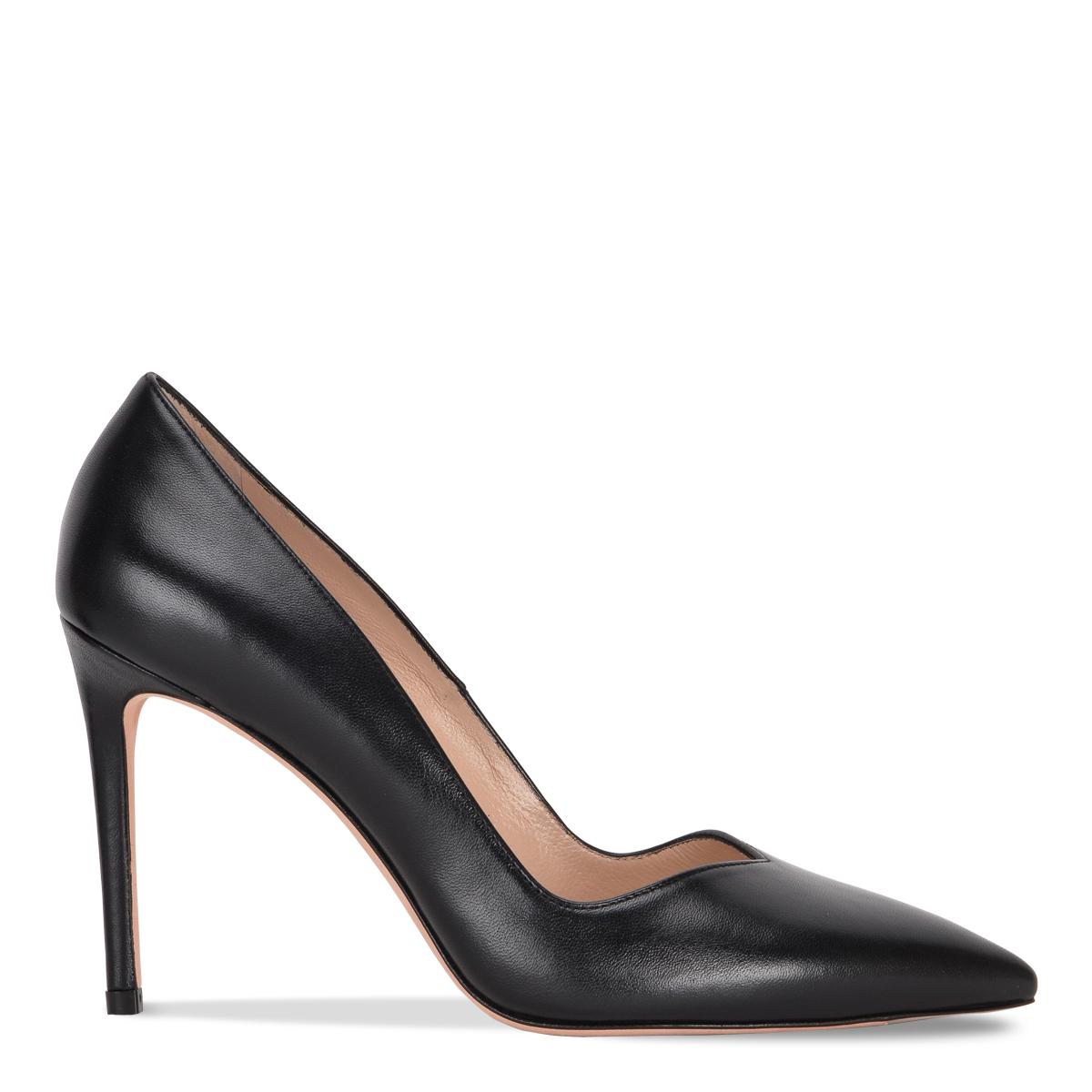 stuart weitzman pump