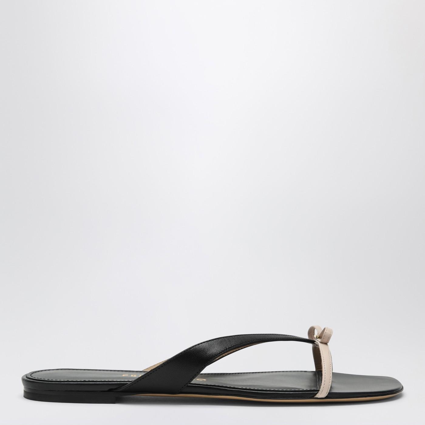 【関税&送料込】Ferragamo Mini Bow Black Nude Flip-Flops Ferragamo Mini Bow Flip-Flop And Powdery Regular Fit in