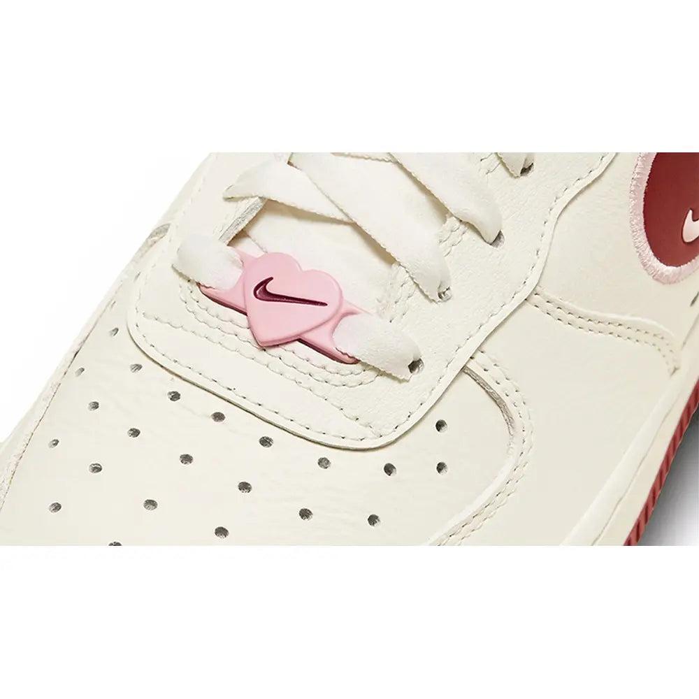 Nike Air Force 1 Low Valentine's Day (2023) (w) in White | Lyst