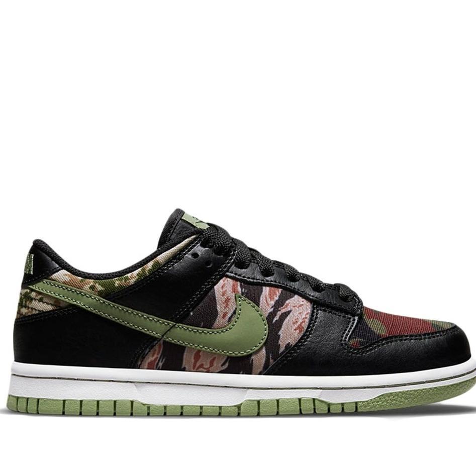 Nike Dunk Low Crazy Camo (gs) in Black | Lyst