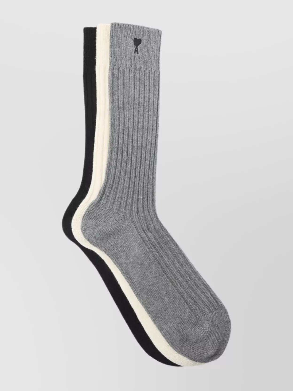 【AMI PARIS】TWO TONE ADC SOCKS◆USC022379 WHITCRMBLK Ami Paris TWO TONE ADC SOCKS (USC022379) – LOZURI®