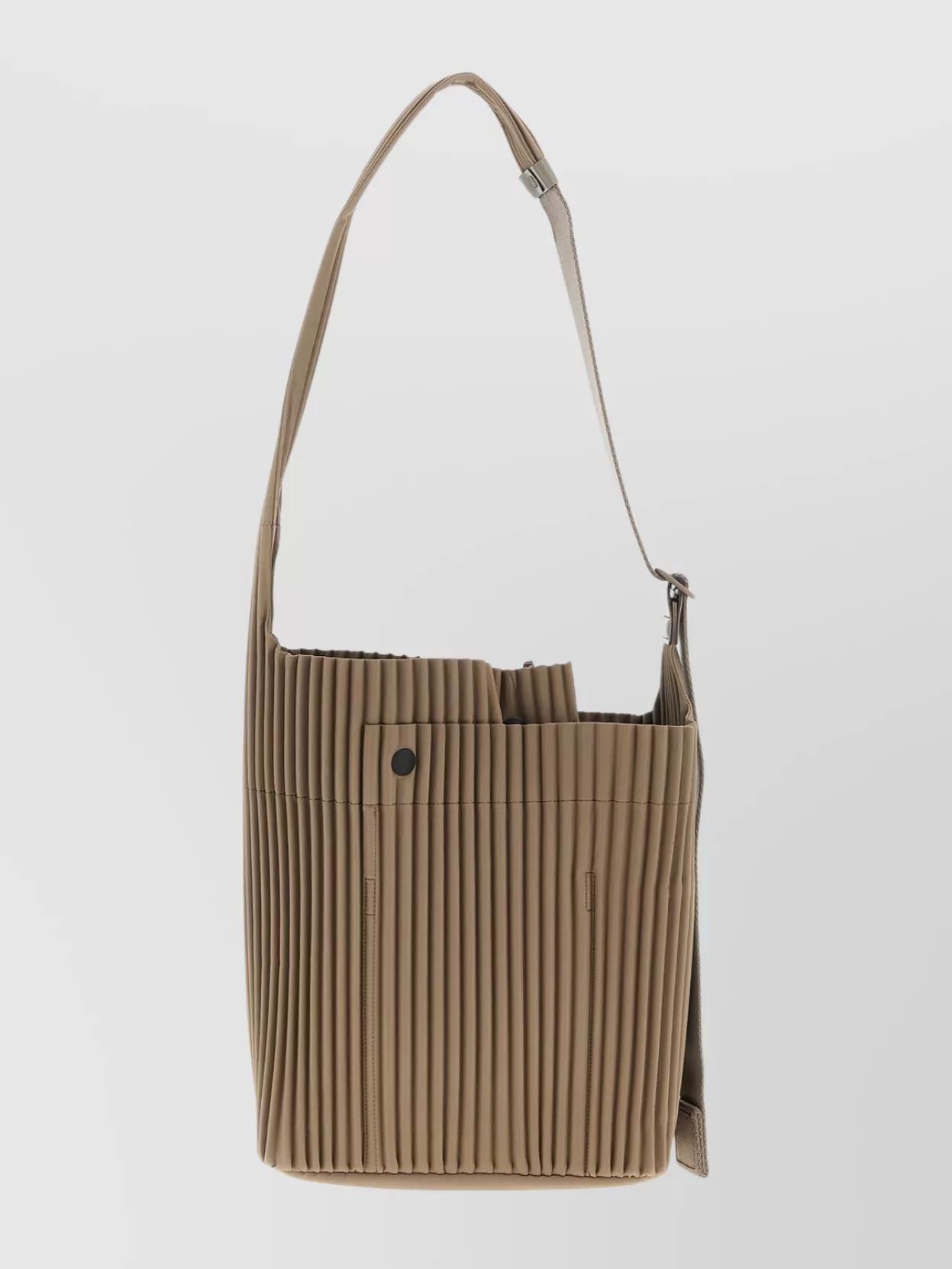 homme plisse issey miyake メッセンジャーバッグ Homme Plissé Issey Miyake Messenger bags for Men | Online