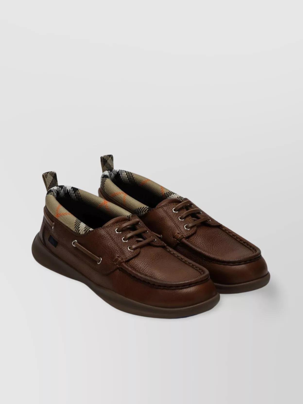 【送料&関税込】Burberry Brown Leather Raft Loafers Burberry Raft Boat Shoes | Brown | FARFETCH