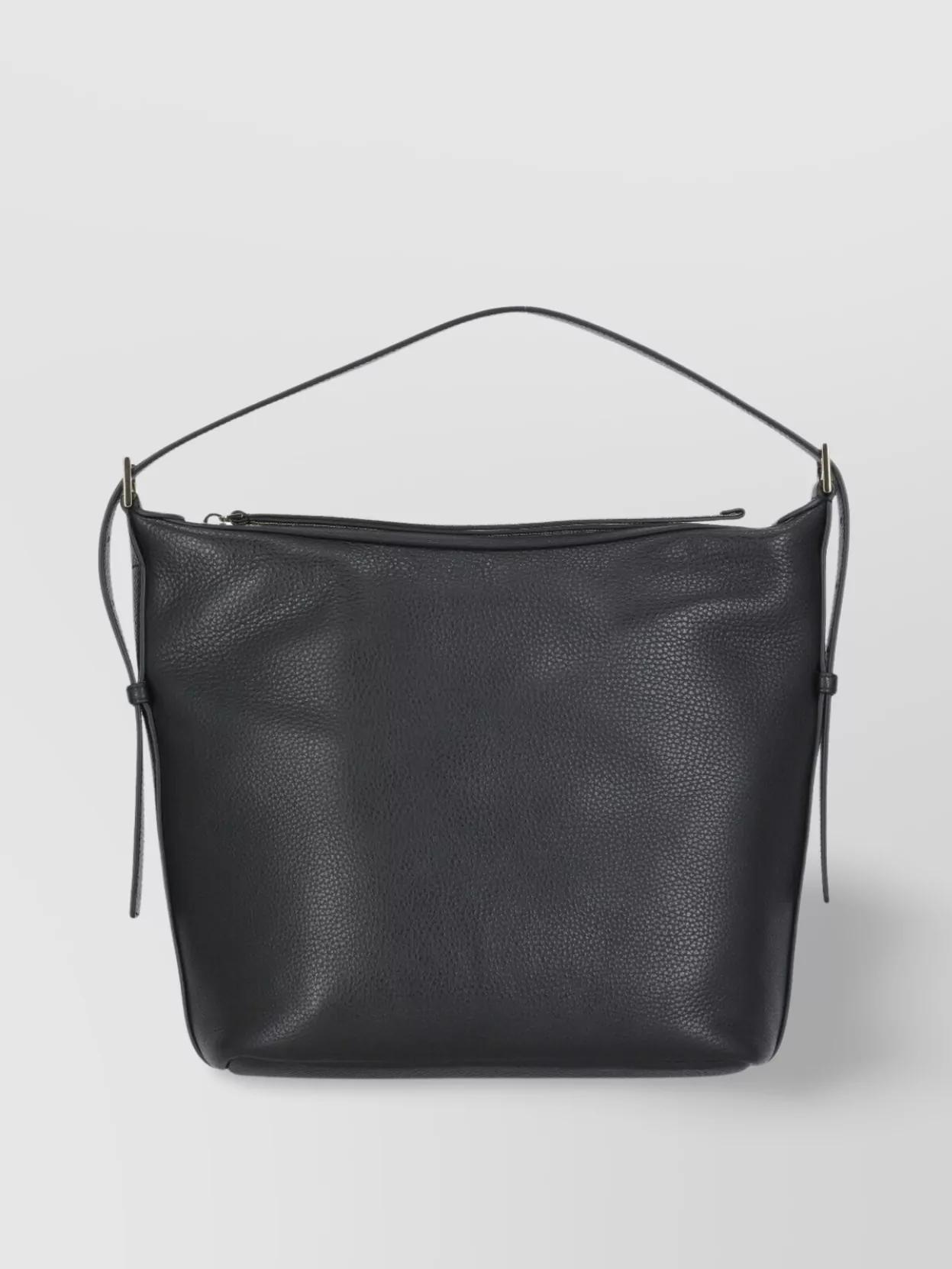 ショルダーバッグ・ポシェット FABIANA FILIPPI Woman Shoulder bag Black BGD275A081L427 825 FABIANA FILIPPI Crossbody bag Black - Online luxury fashion
