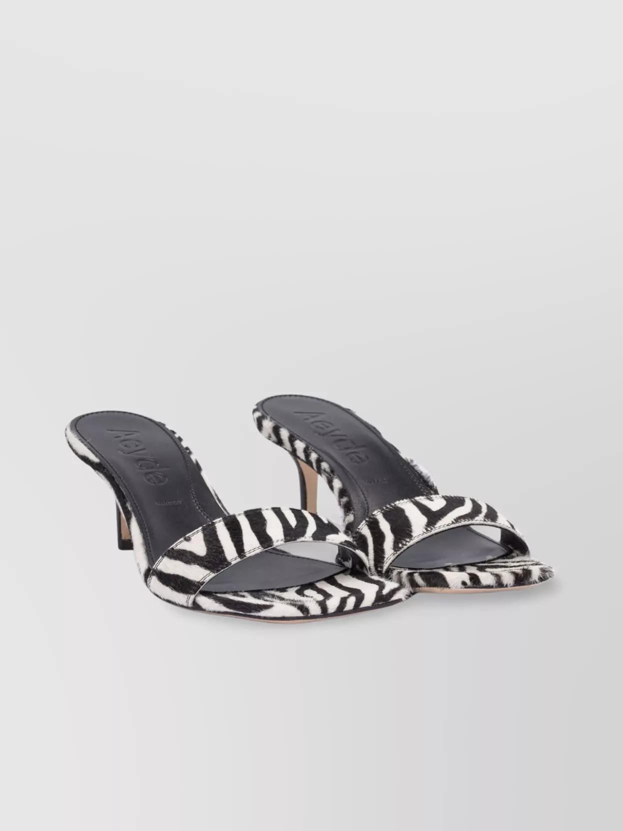 サンダル・ミュール Gia Borghini X Helsa Bold Black And White Zebra Print Mule Gia Borghini X Helsa Bold Black And White Zebra Print Mule
