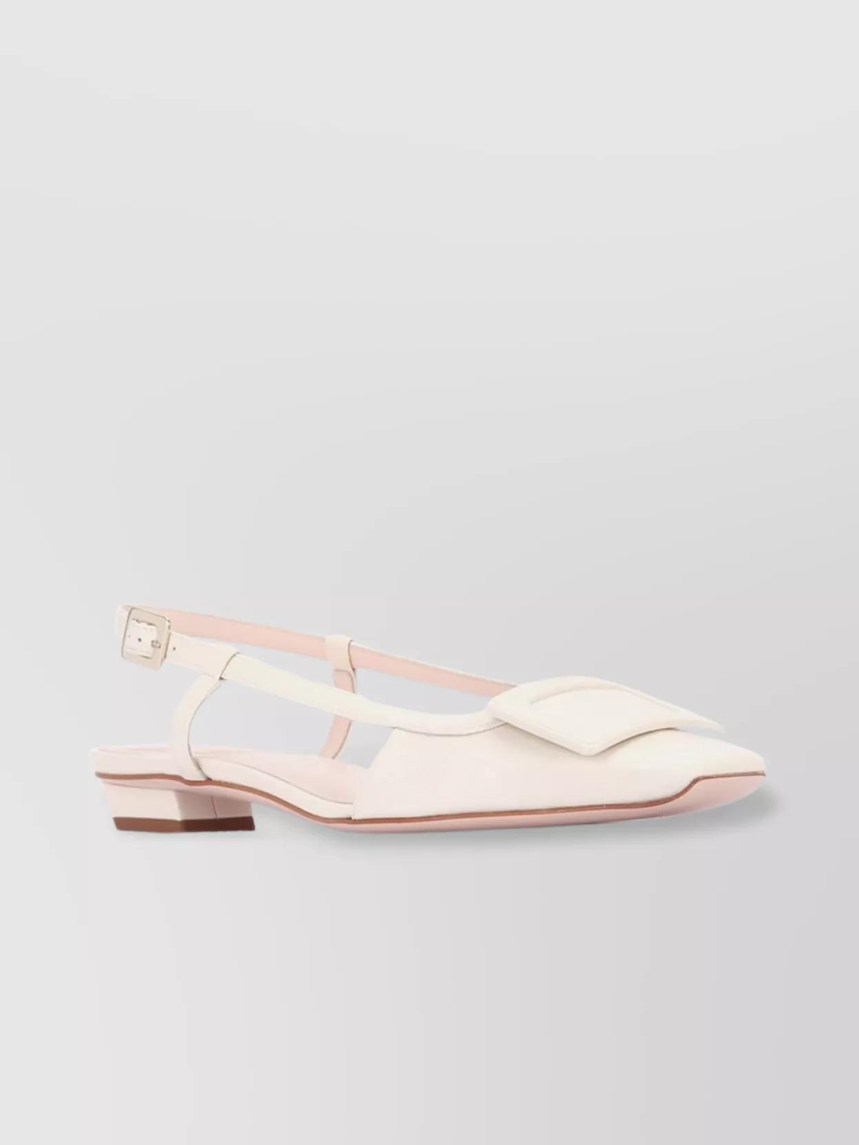シューズ・サンダルその他 ROGER VIVIER Woman Flat sandals Yellow Cream RVW45818820BSS ROGER VIVIER: Flat sandals woman - Yellow Cream | Roger